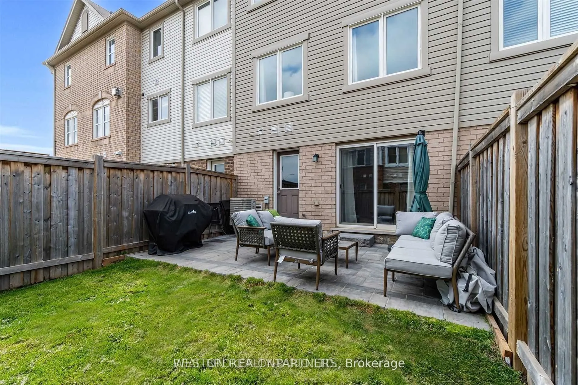 6 Colonel Frank Ching Crescent