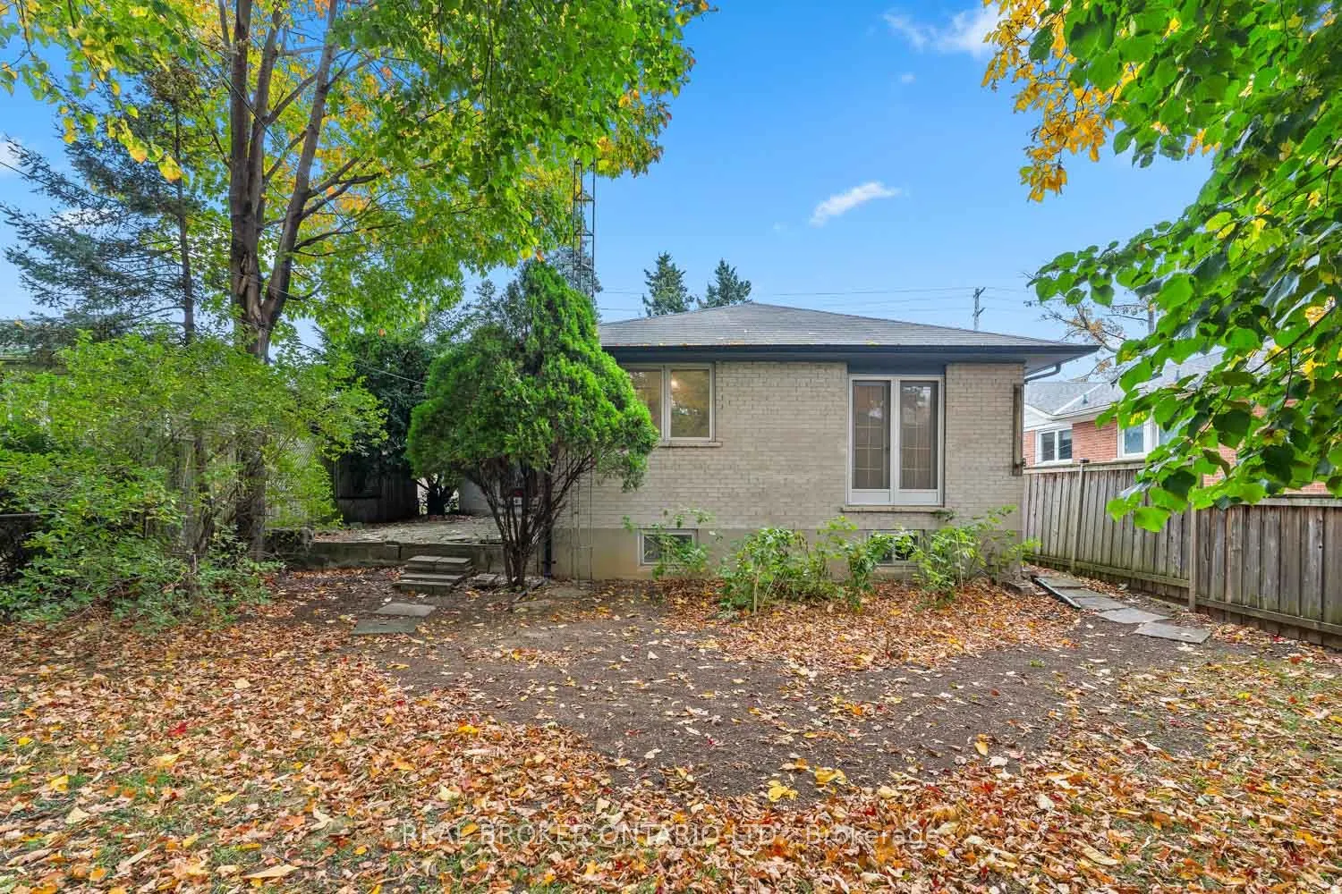 361 Rathburn Road