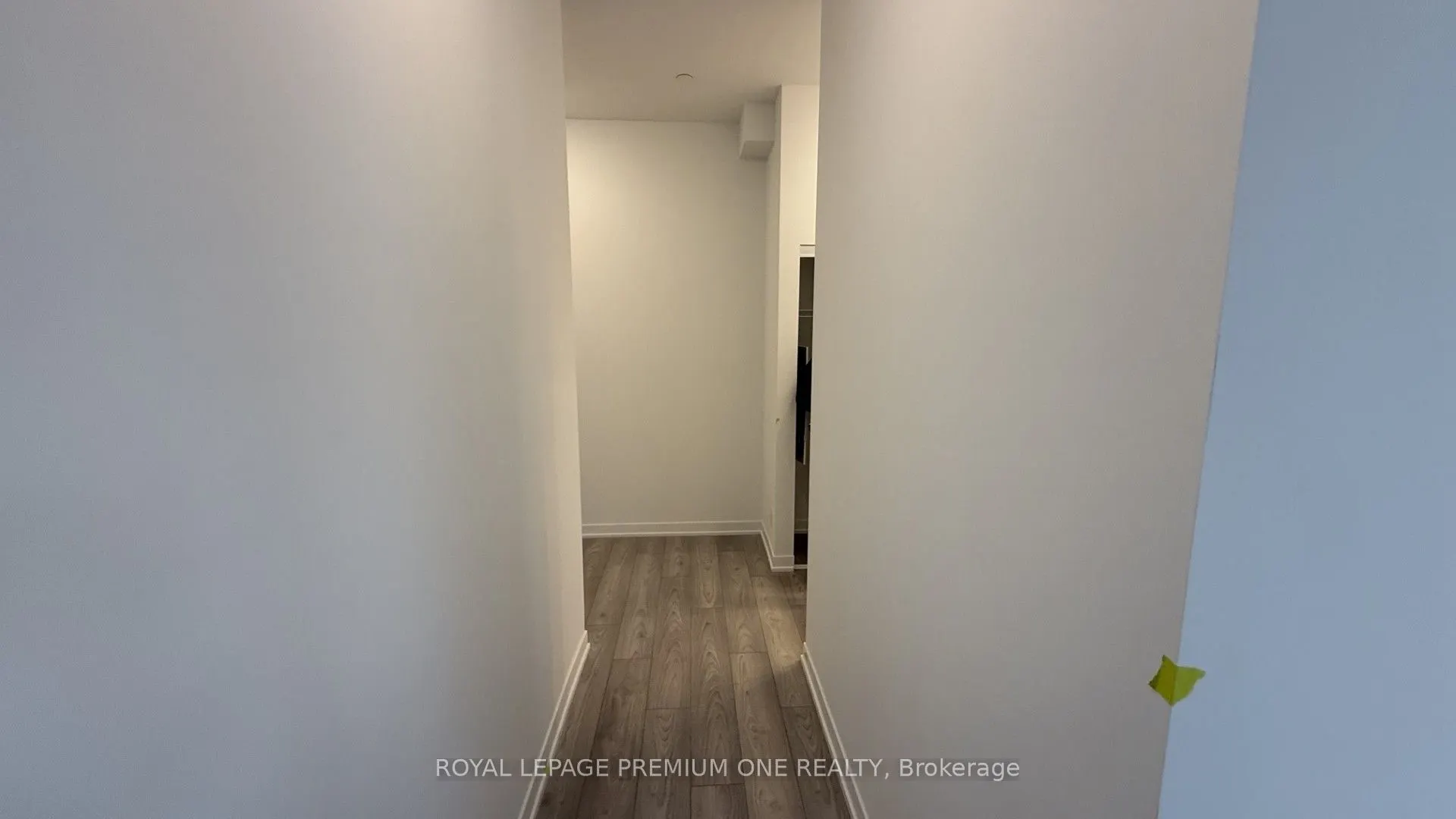 285 Dufferin Street W #430