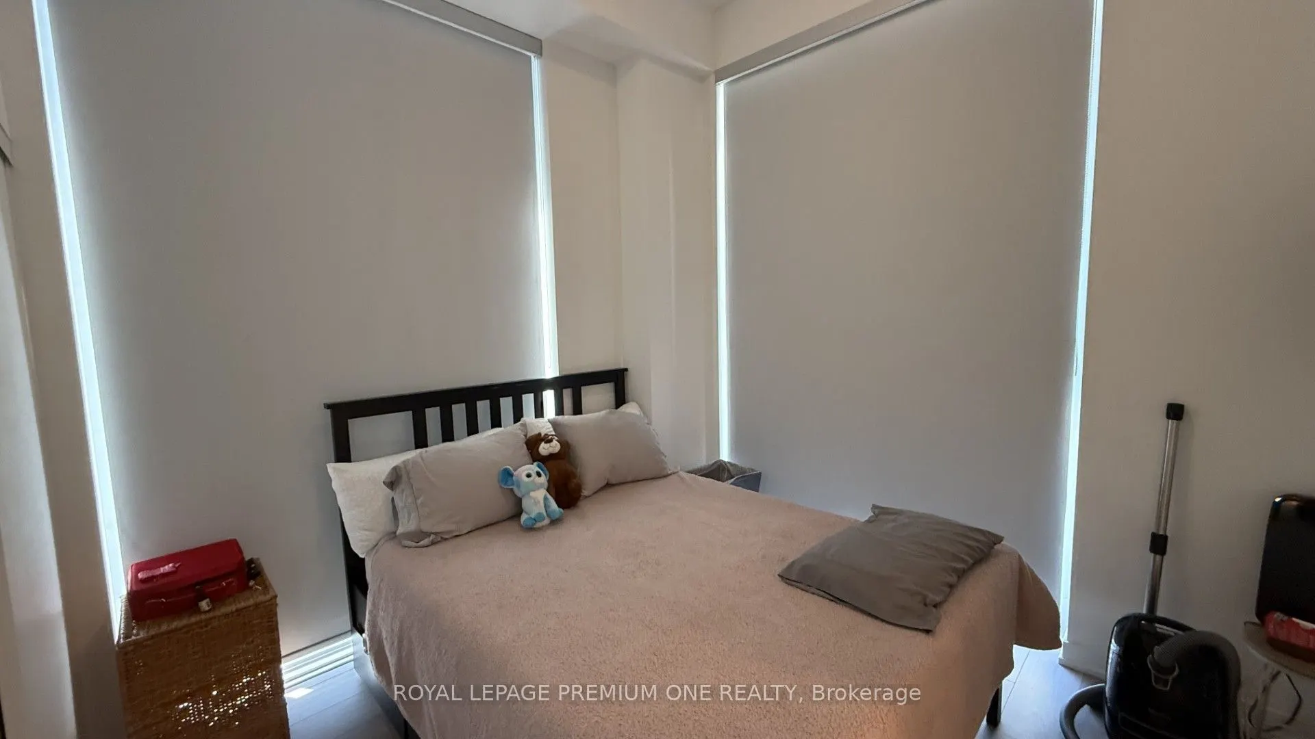 285 Dufferin Street W #430