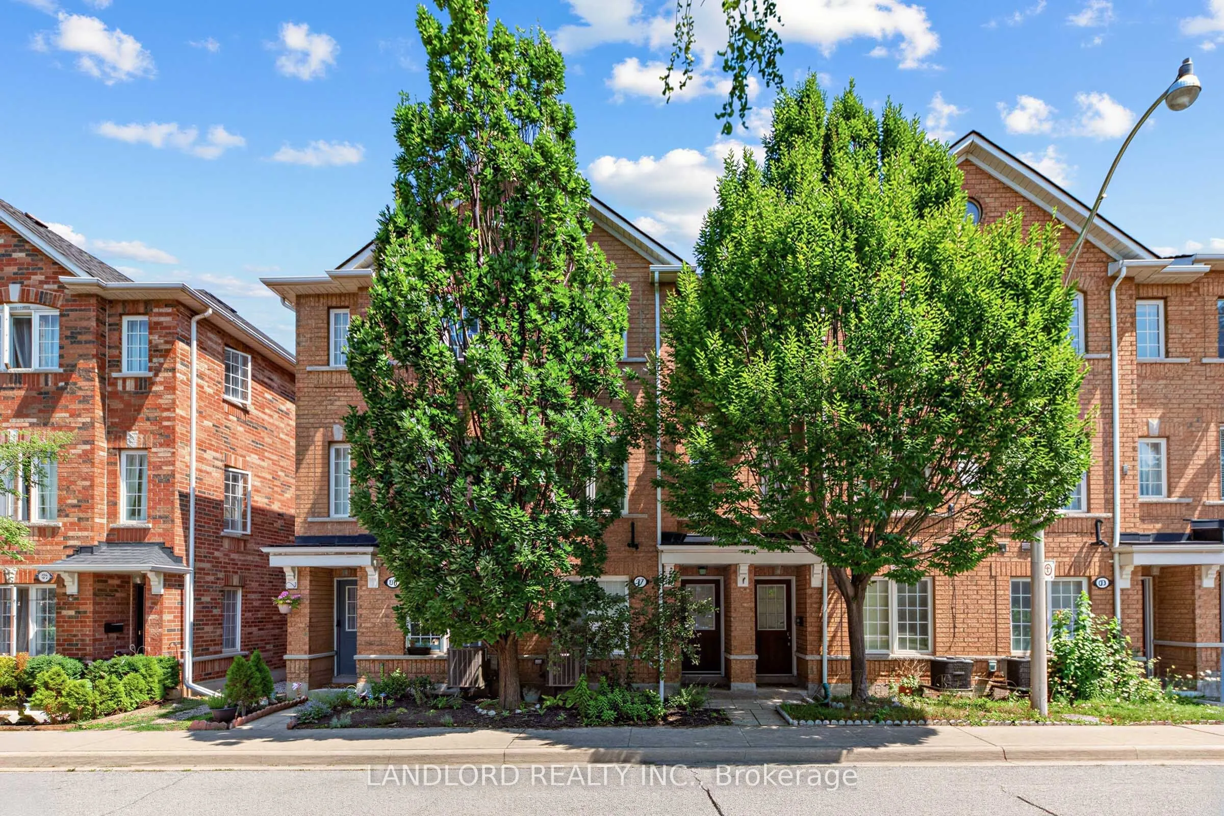 37 Birdstone Crescent #69