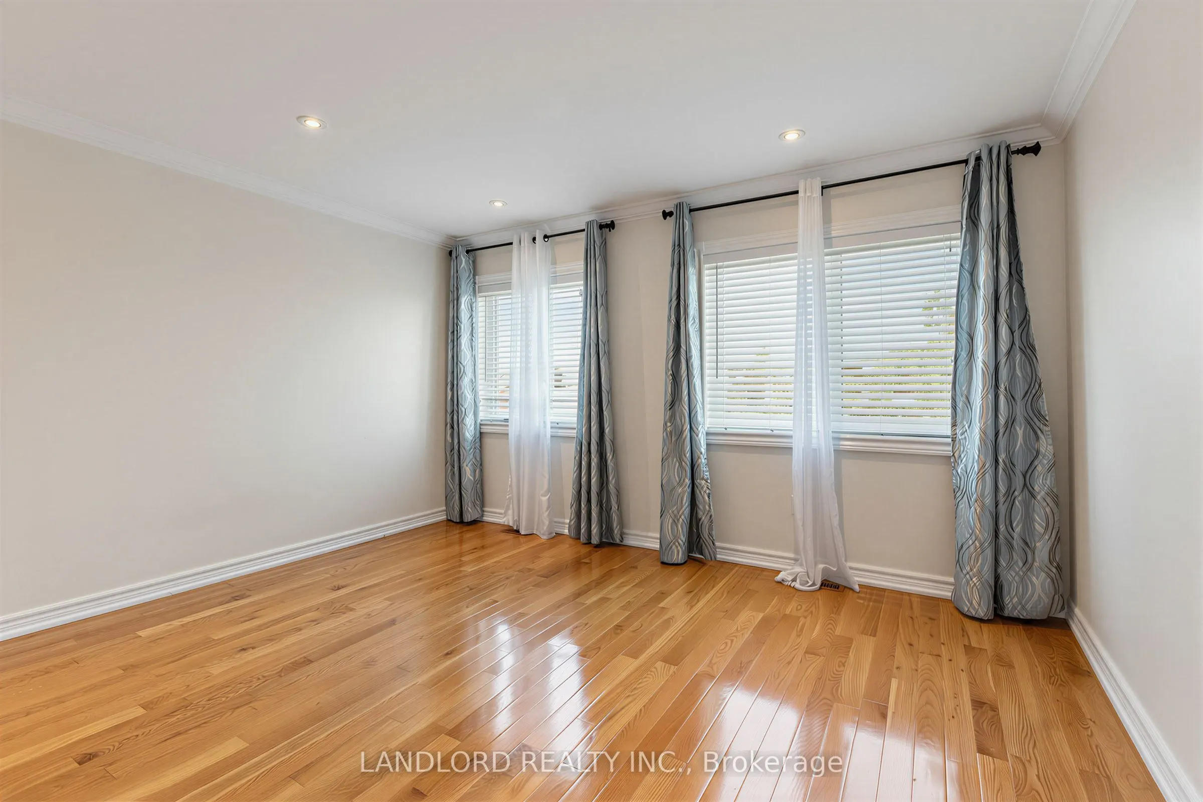 37 Birdstone Crescent #69