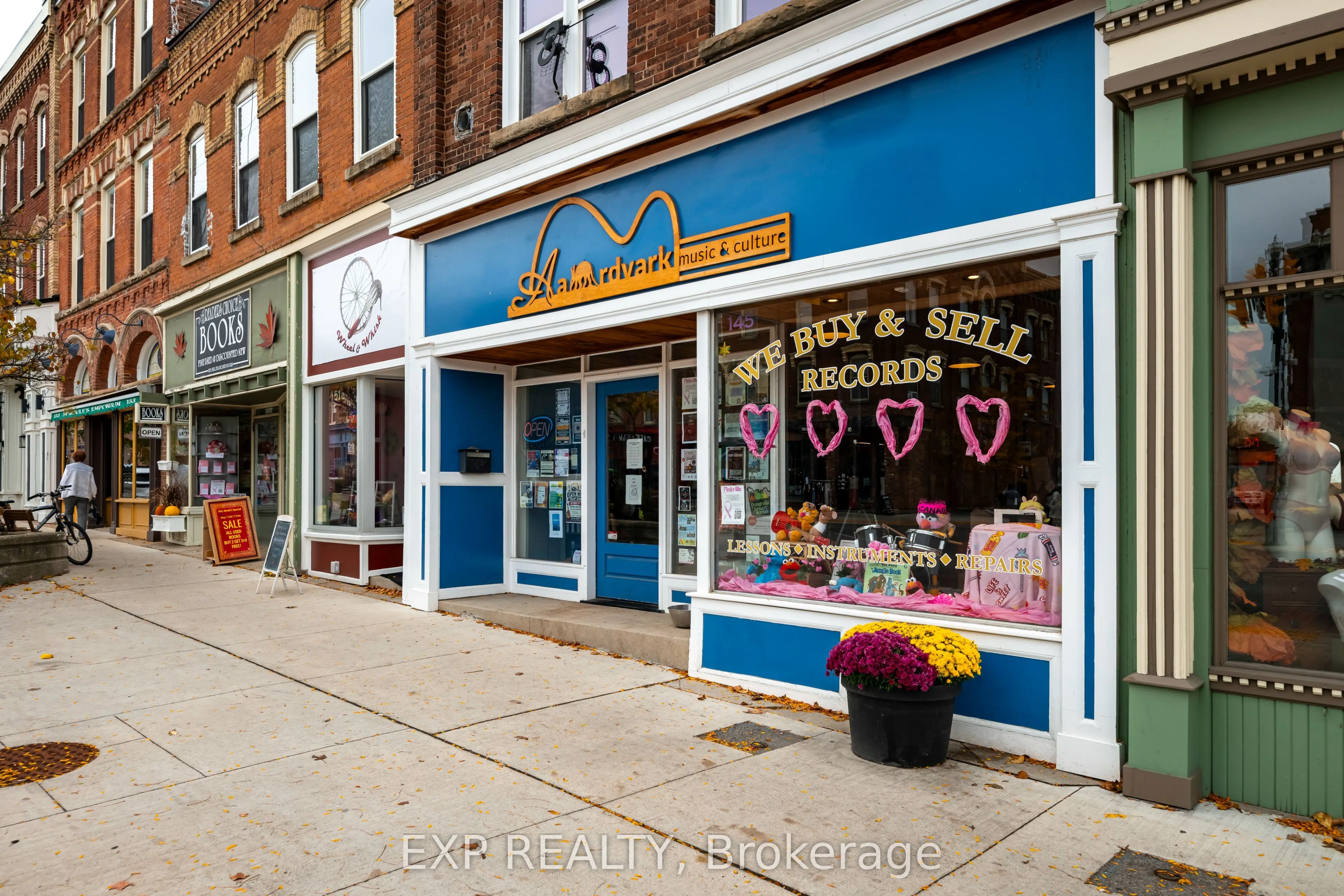 145-147 Broadway