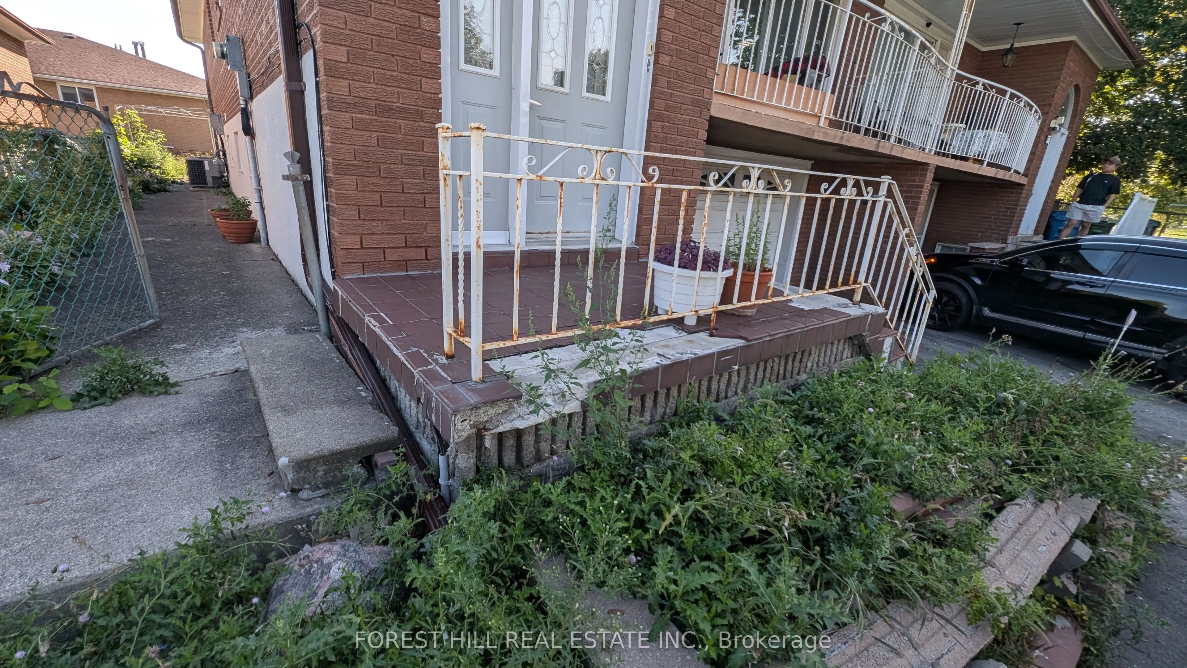 99 Gosford Boulevard