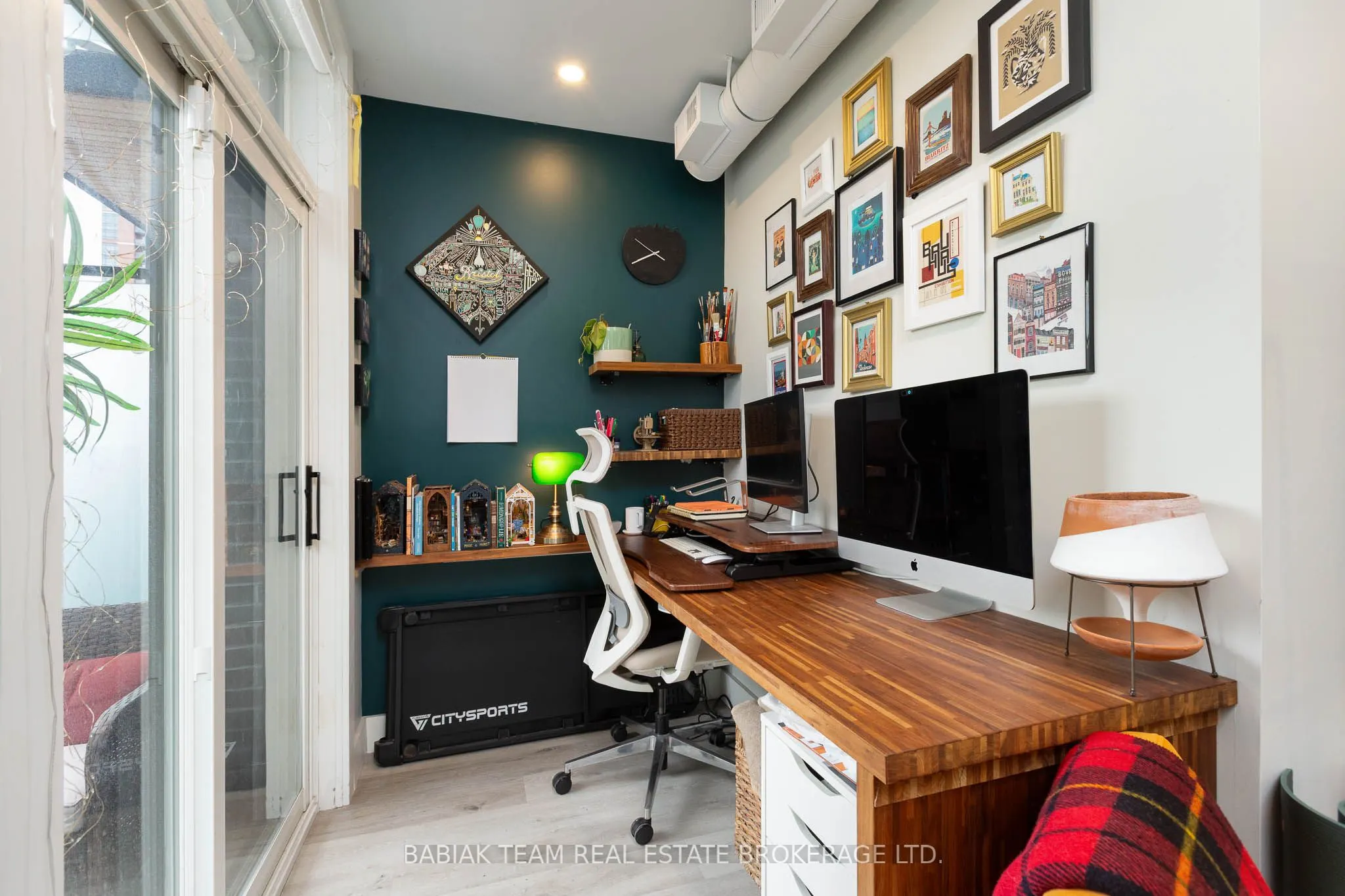 57 Vine Avenue #201
