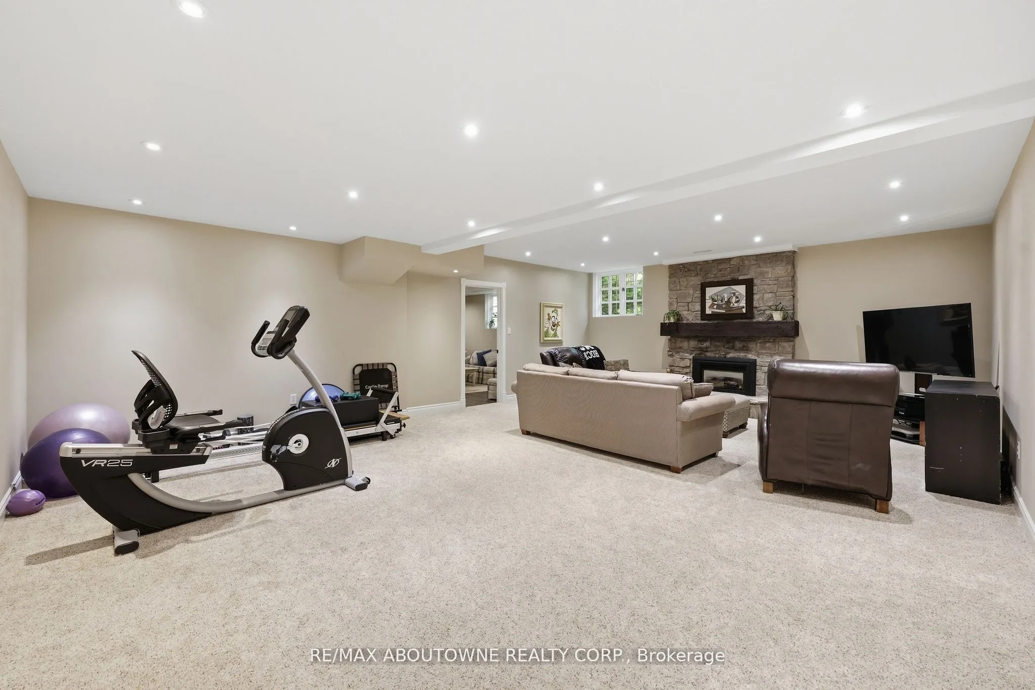 437 Cairncroft Road