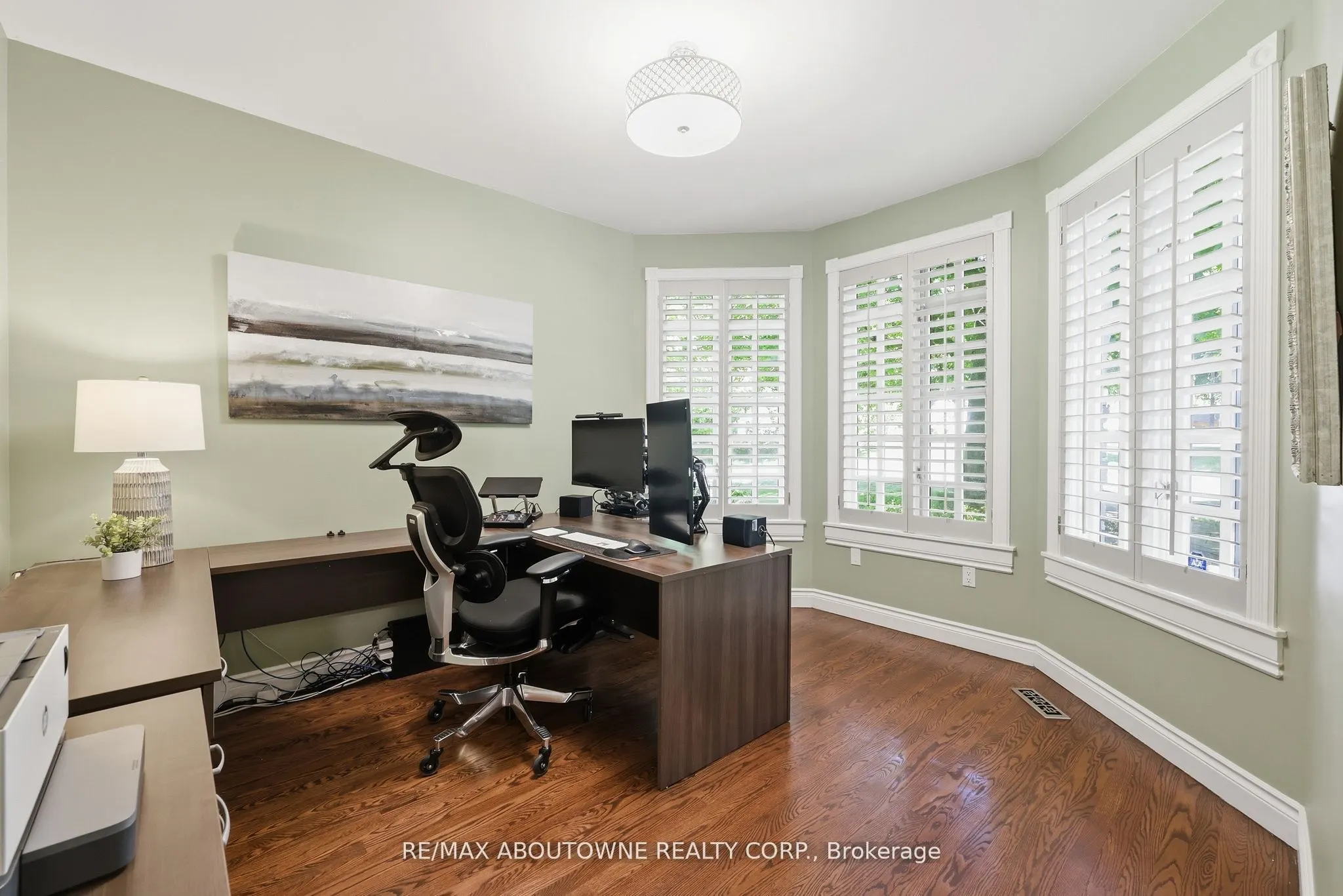 437 Cairncroft Road