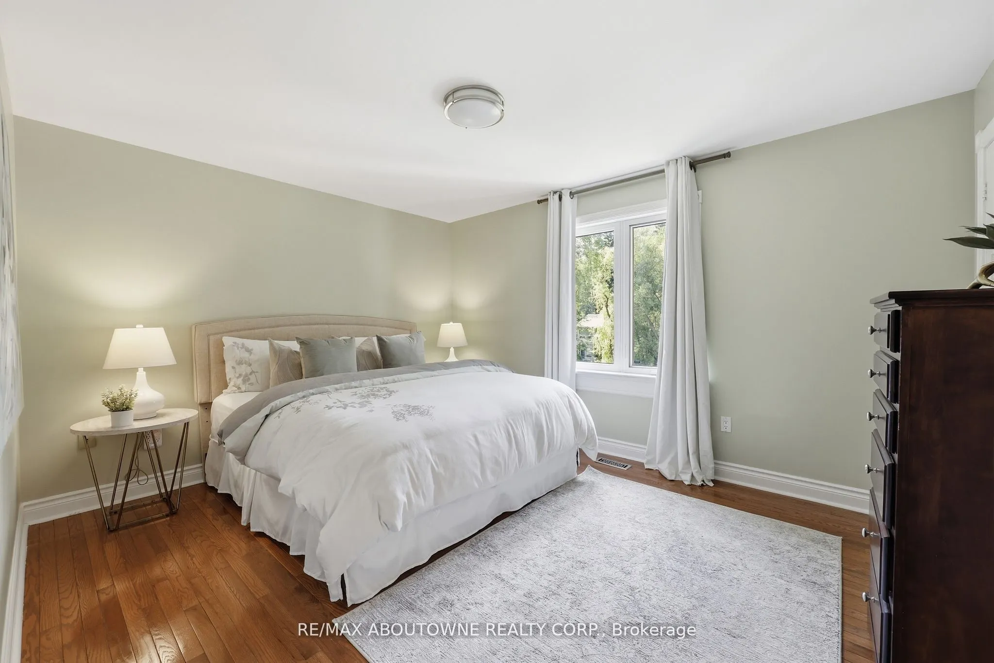 437 Cairncroft Road