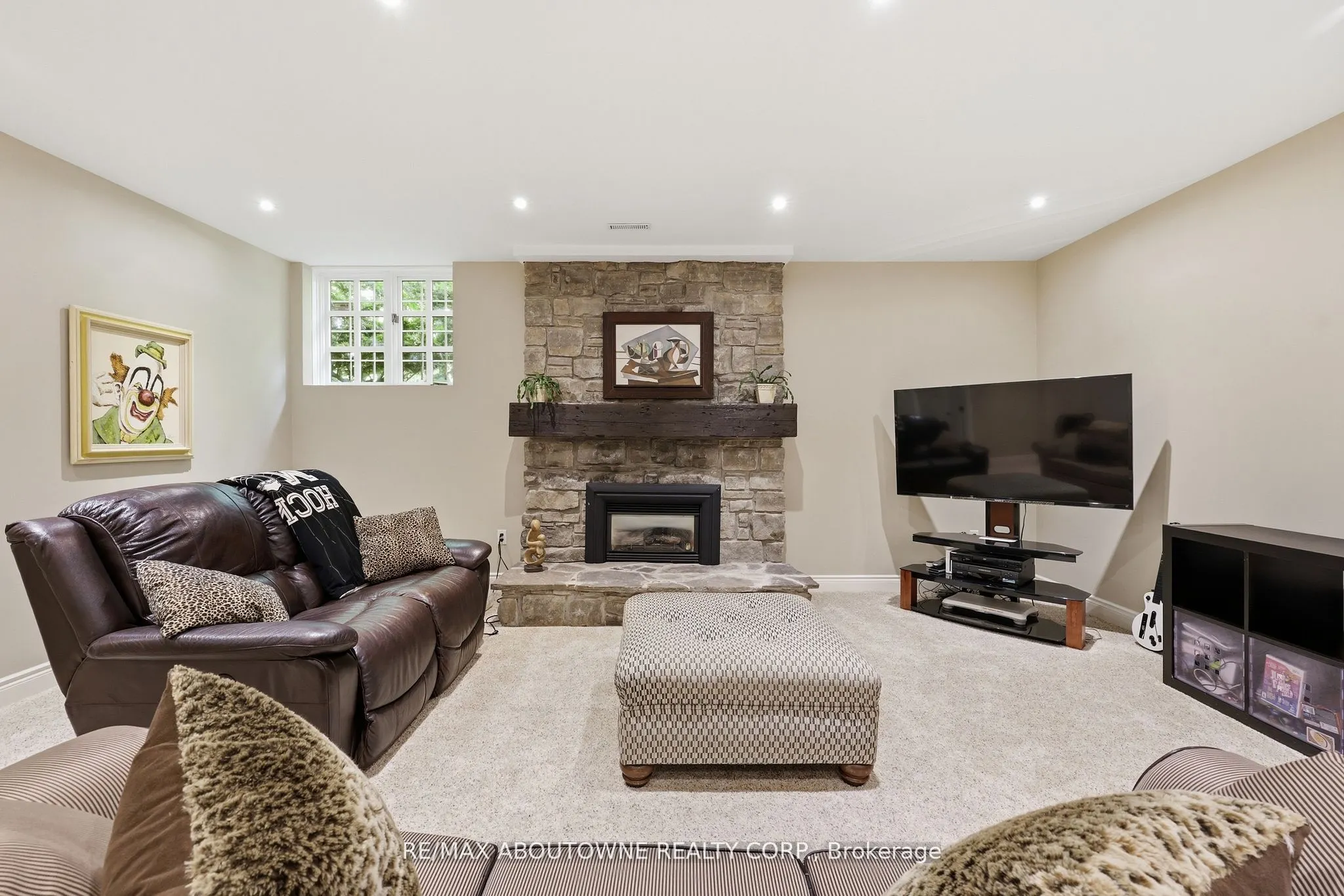 437 Cairncroft Road