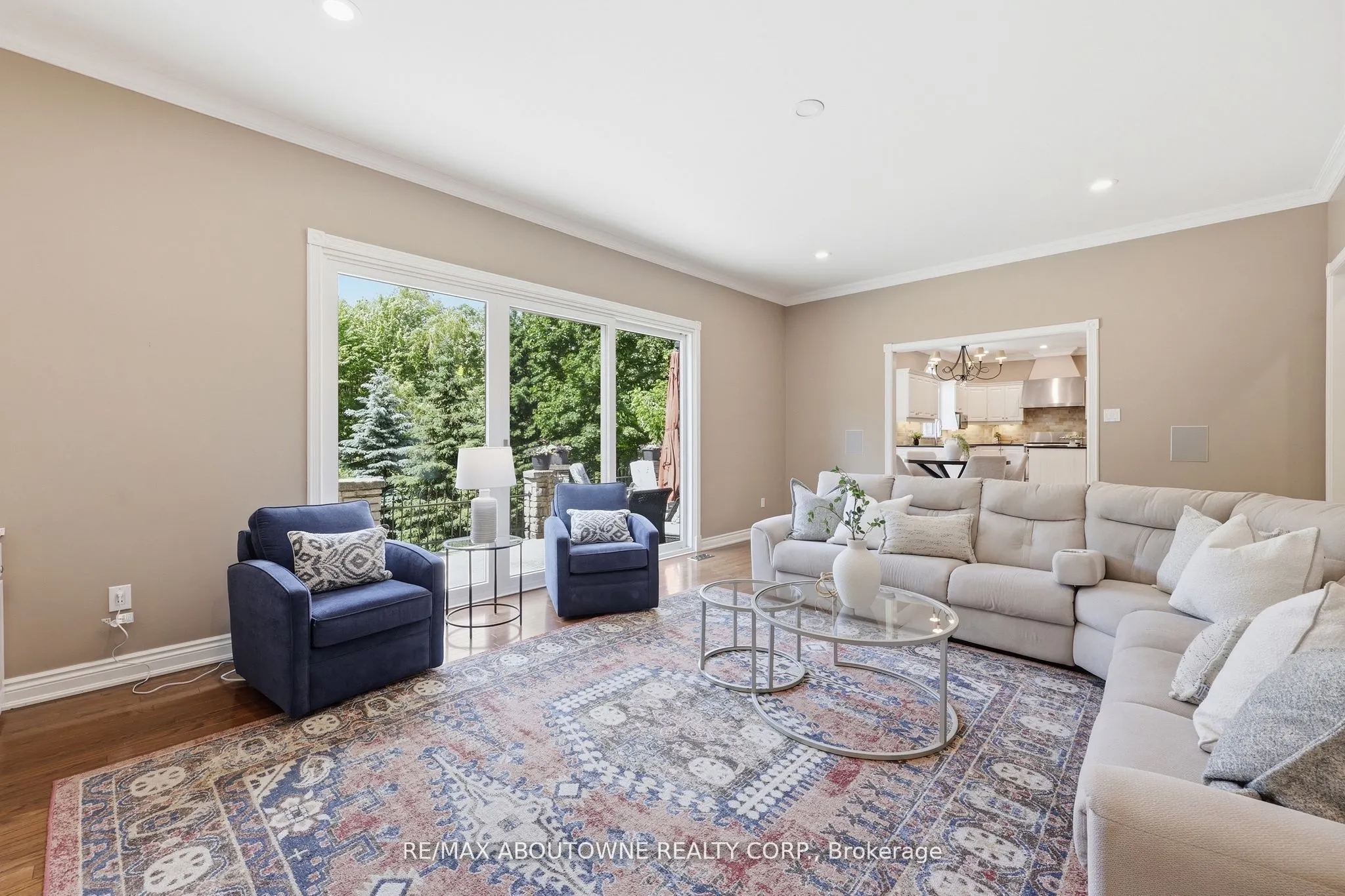 437 Cairncroft Road