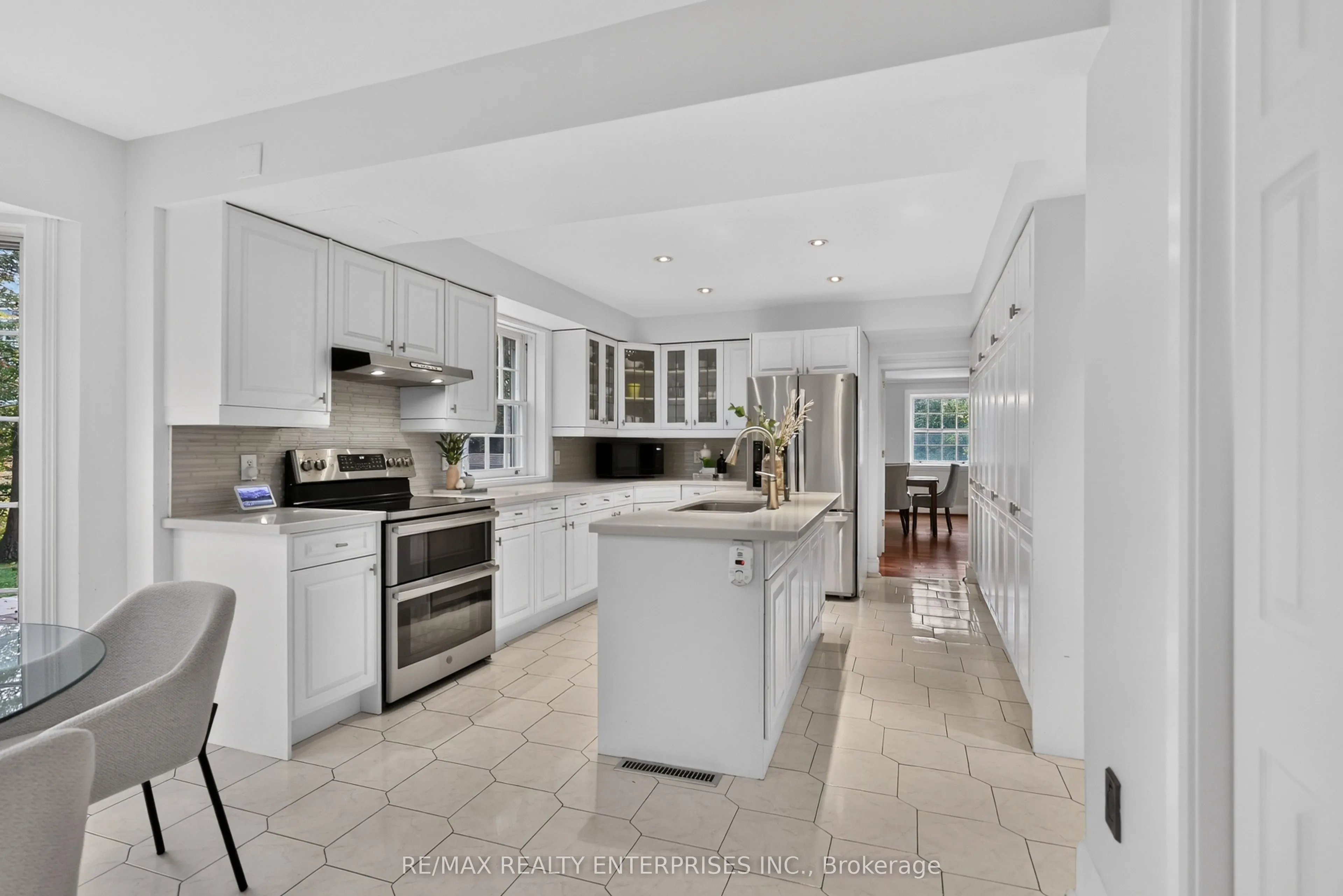 1690 Sherway Drive