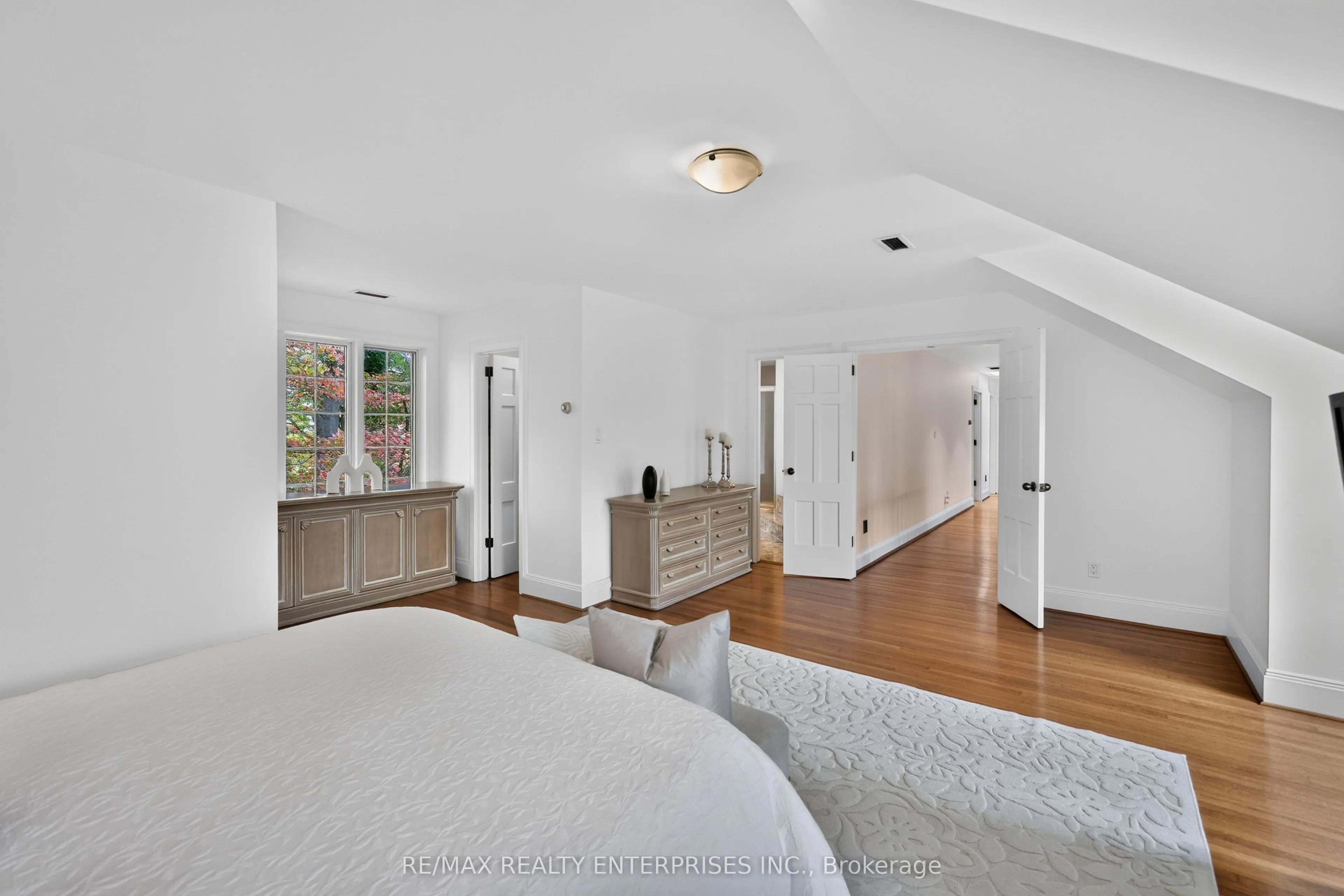 1690 Sherway Drive