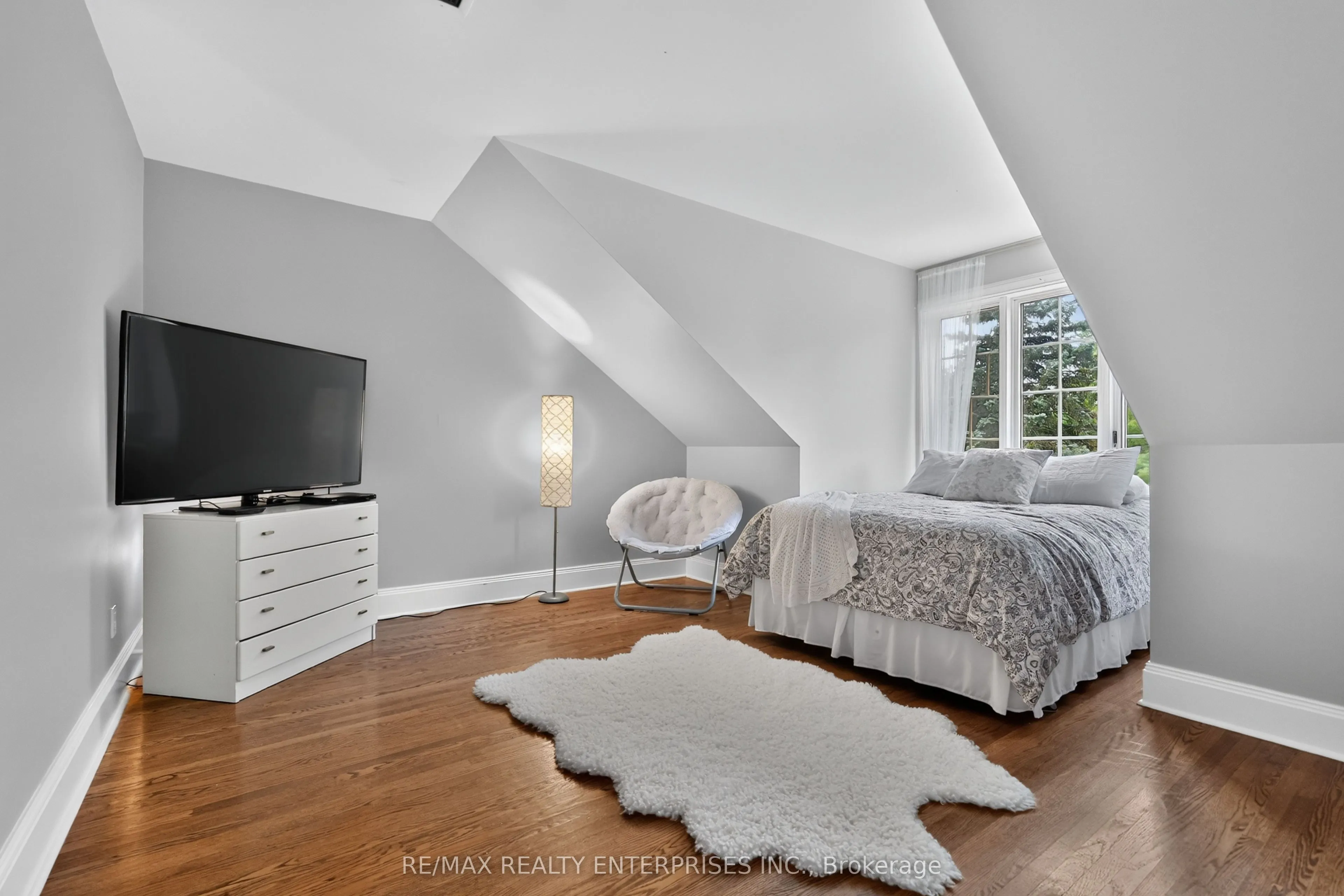 1690 Sherway Drive