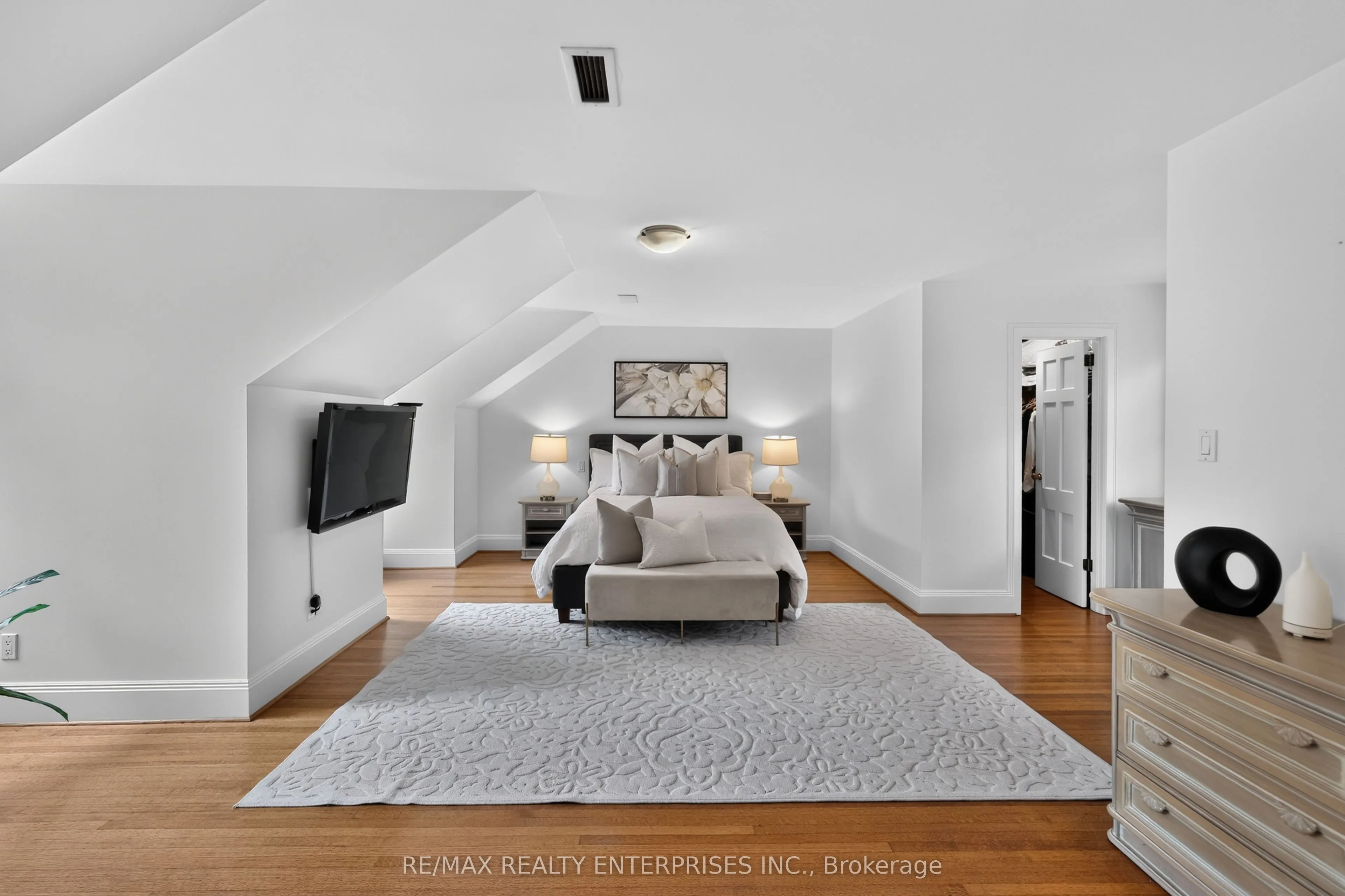 1690 Sherway Drive
