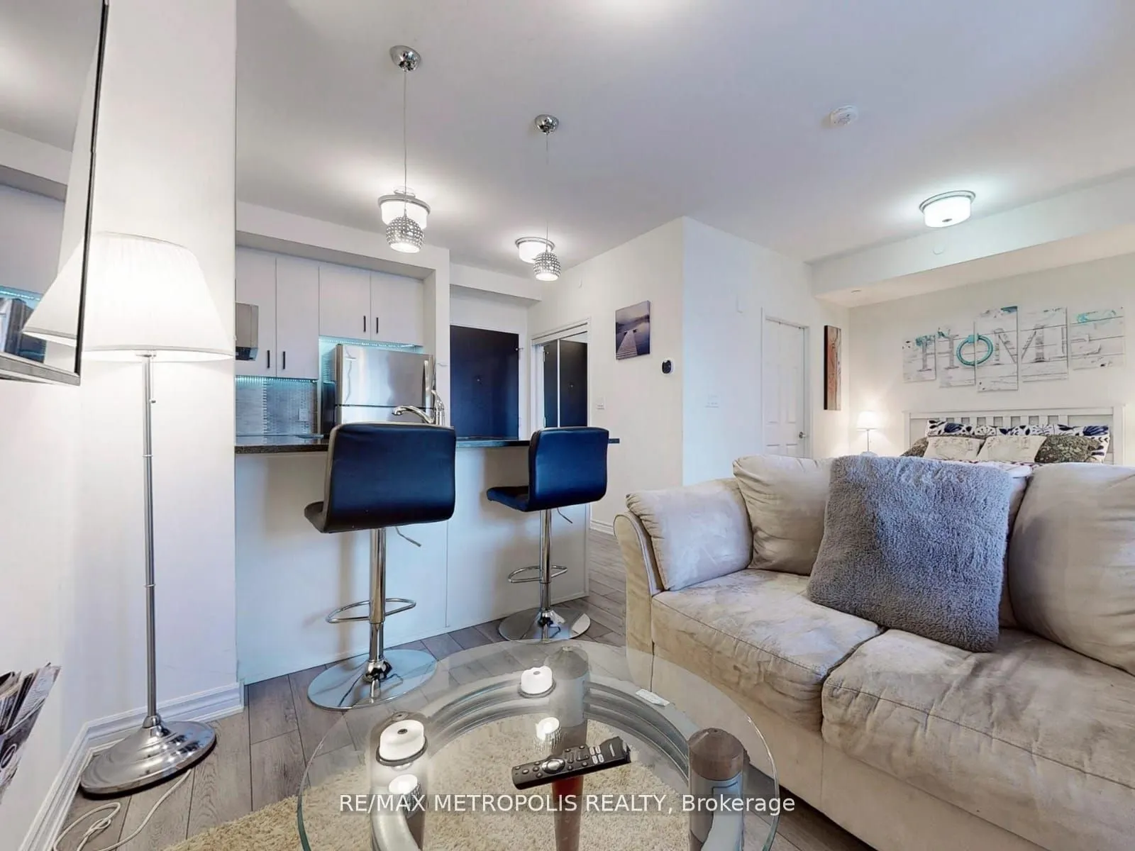 200 Lagerfeld Drive #401