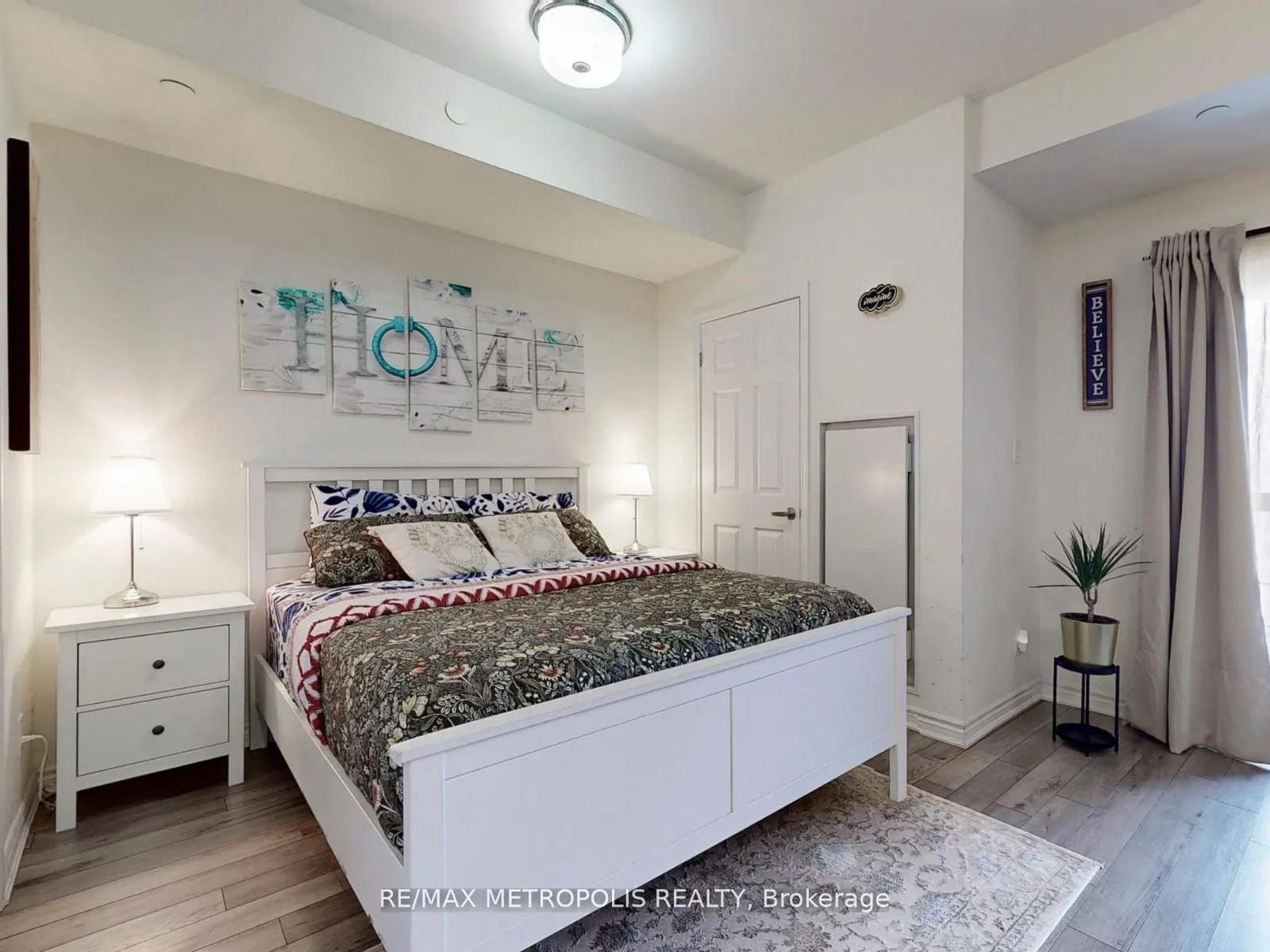 200 Lagerfeld Drive #401