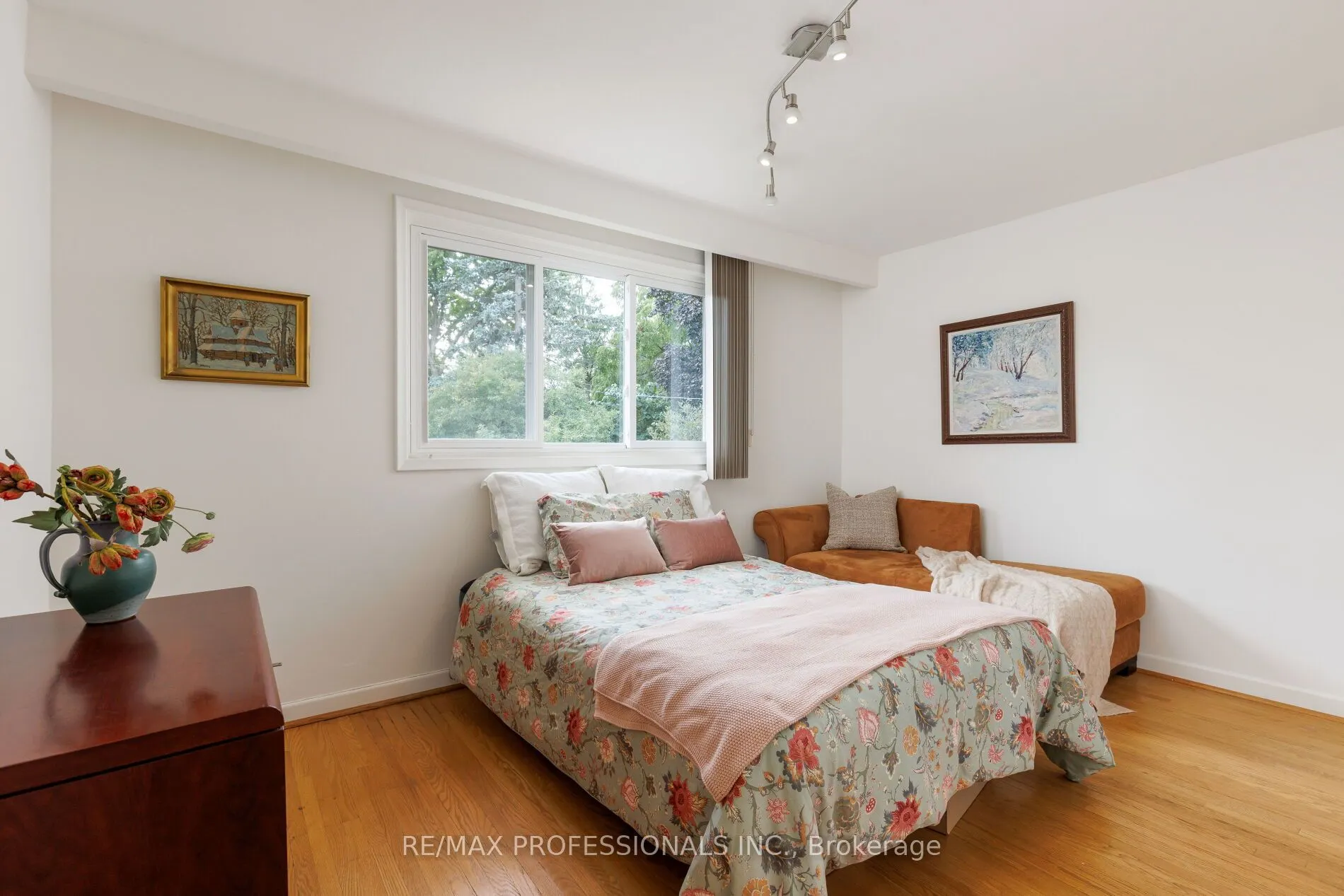 36 Thicket Road