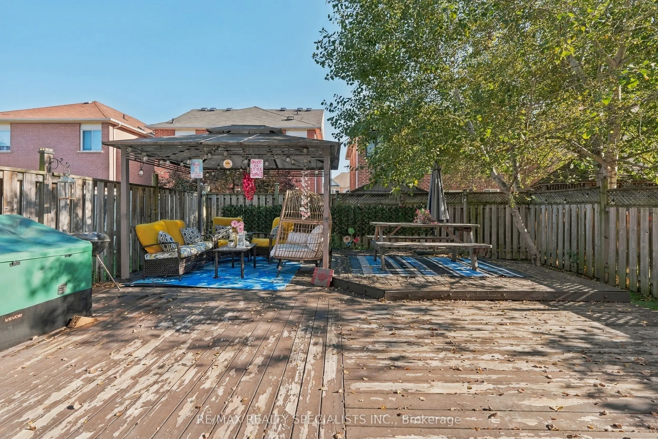 1108 Cumming Boulevard