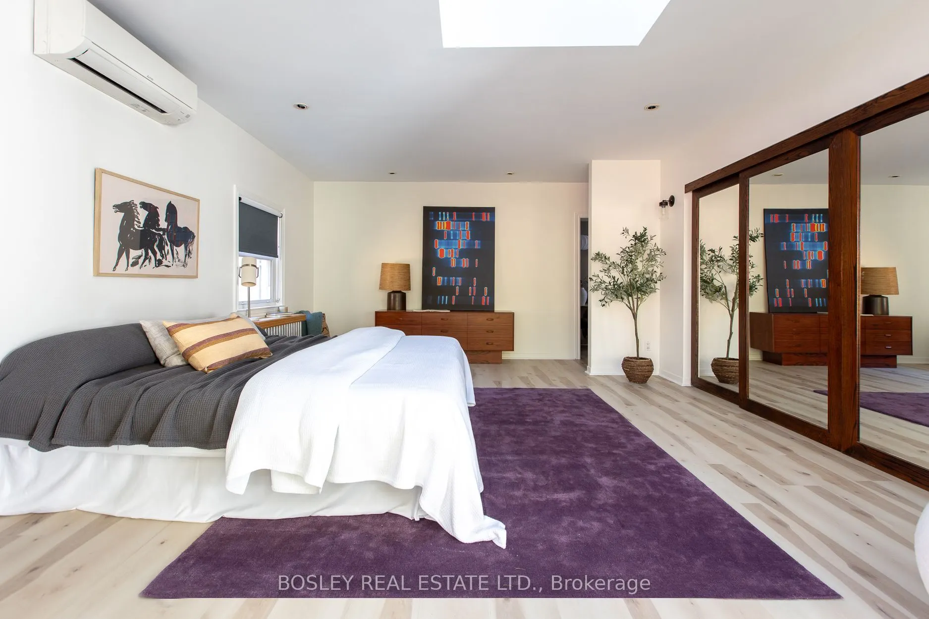 16 Delroy Drive
