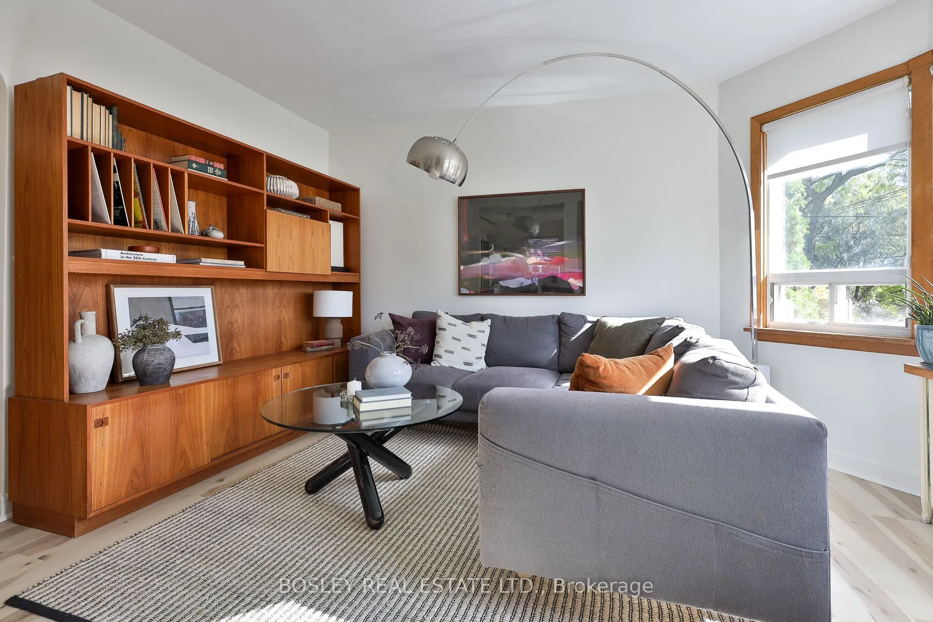 16 Delroy Drive