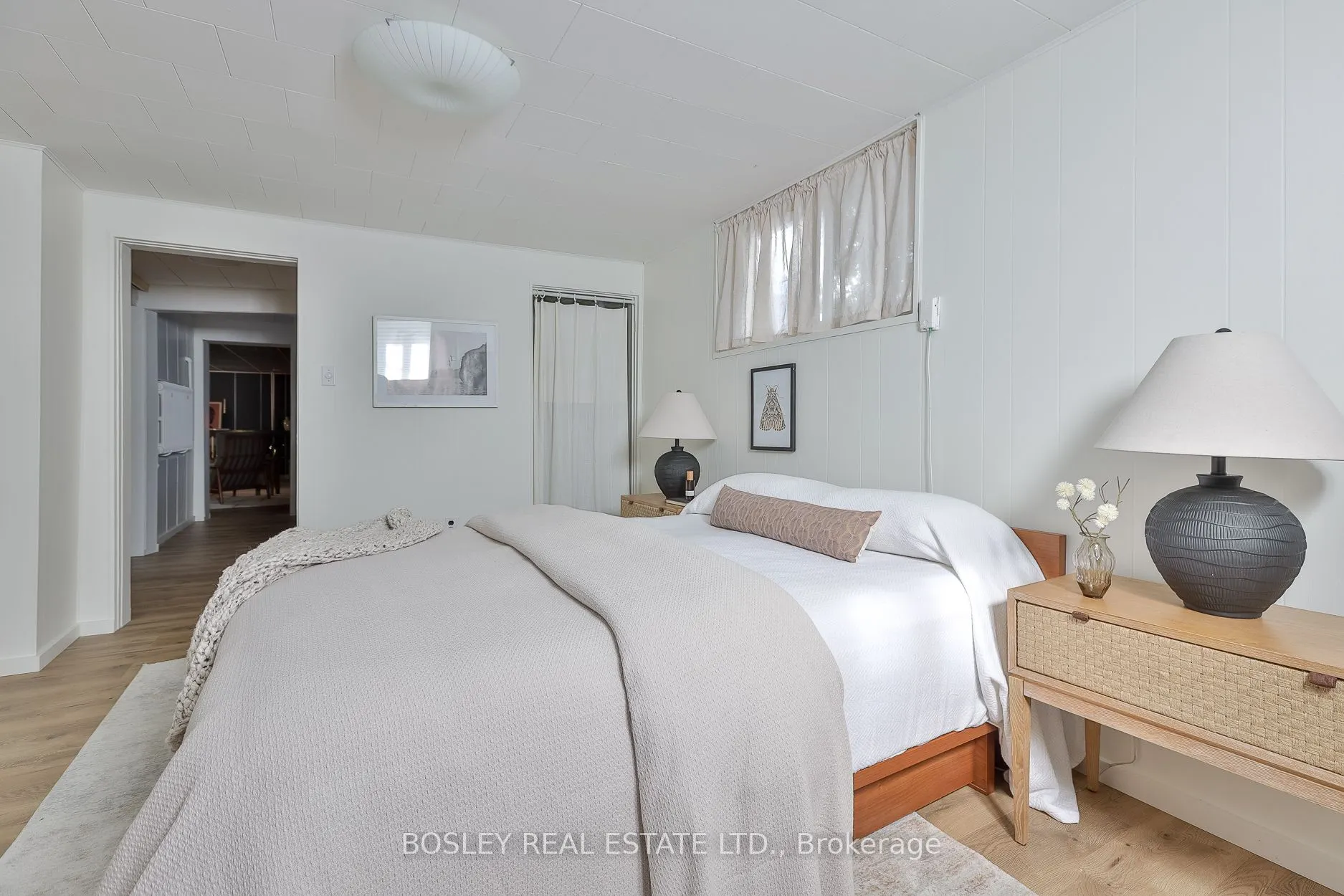 16 Delroy Drive