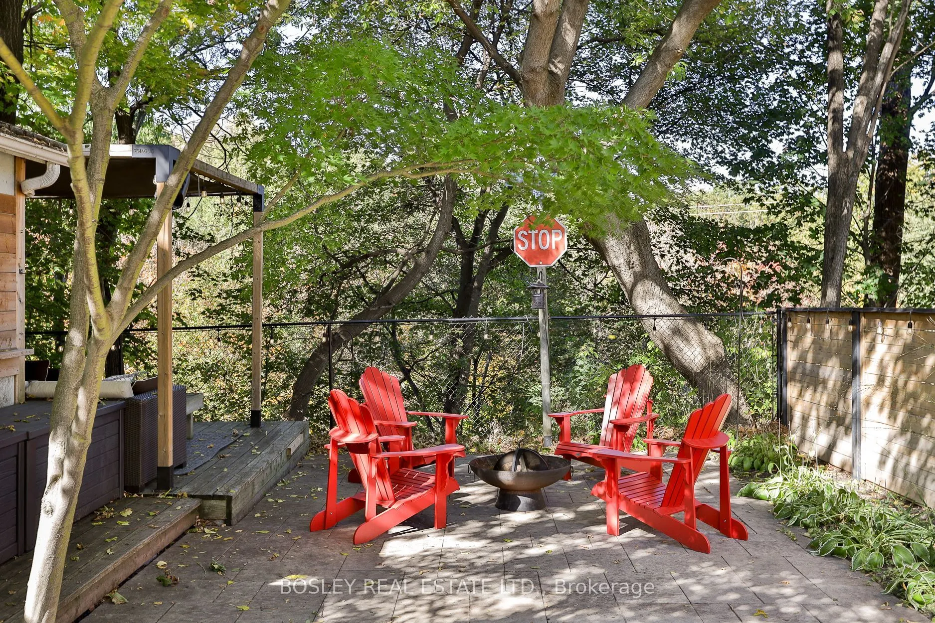 16 Delroy Drive