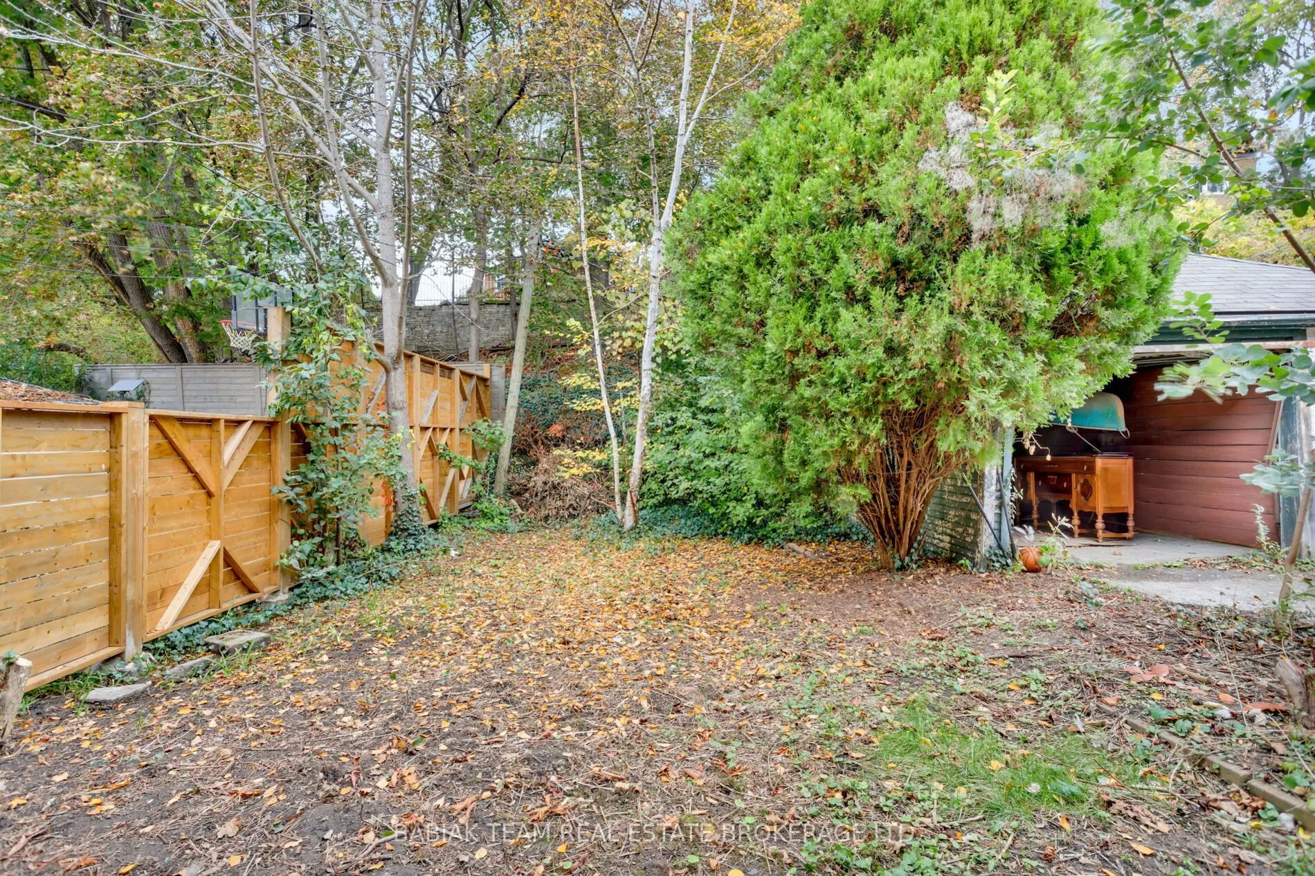 34 Elora Road