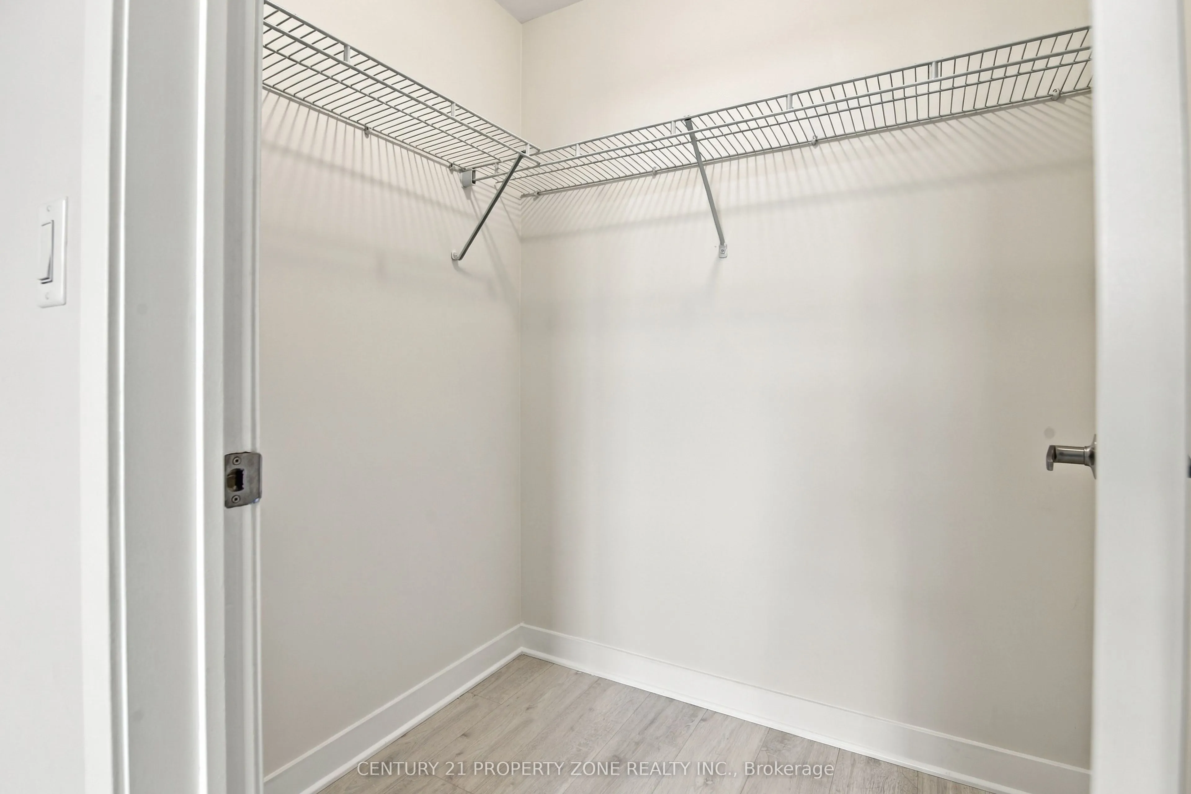 2490 Old Bronte Road #510