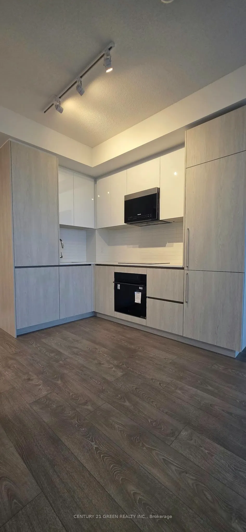 209 Steeles Avenue W #2807