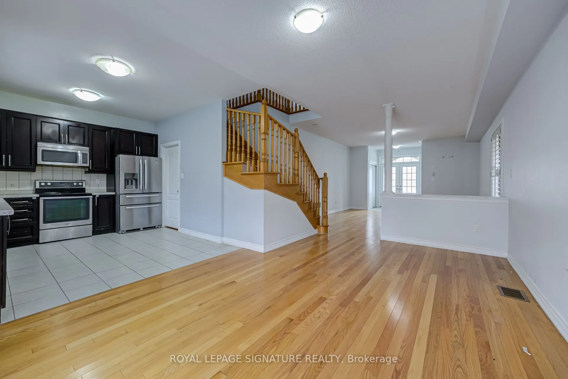 42 Daden Oaks Drive #(Upper)