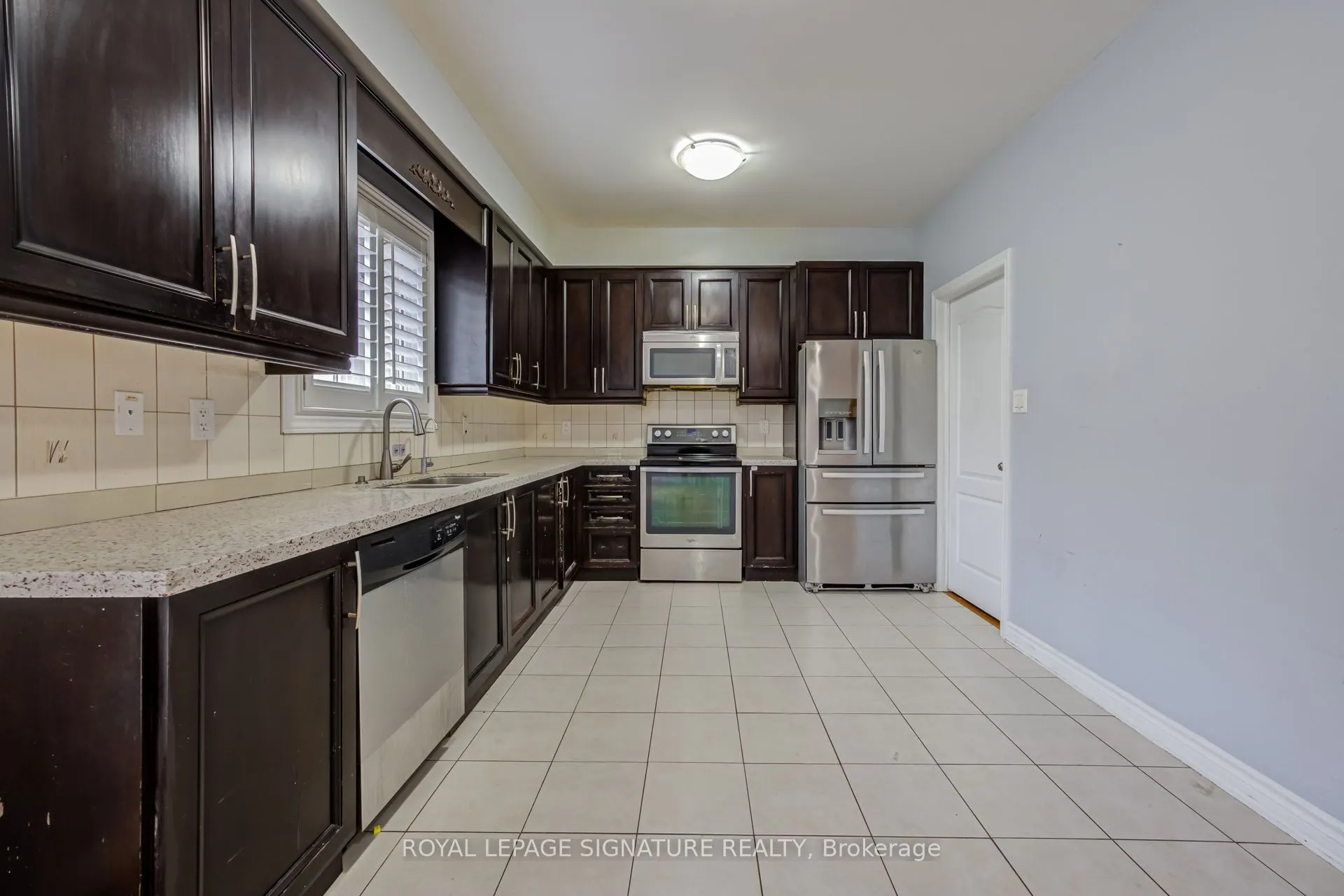 42 Daden Oaks Drive #(Upper)