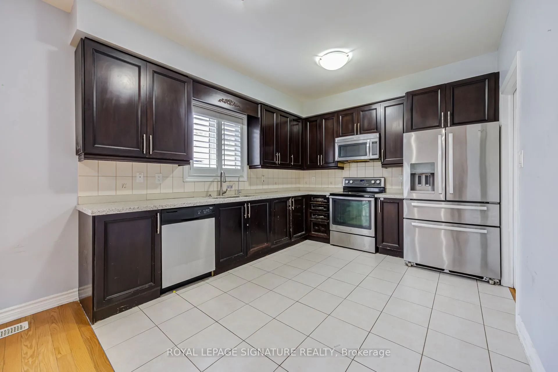42 Daden Oaks Drive #(Upper)