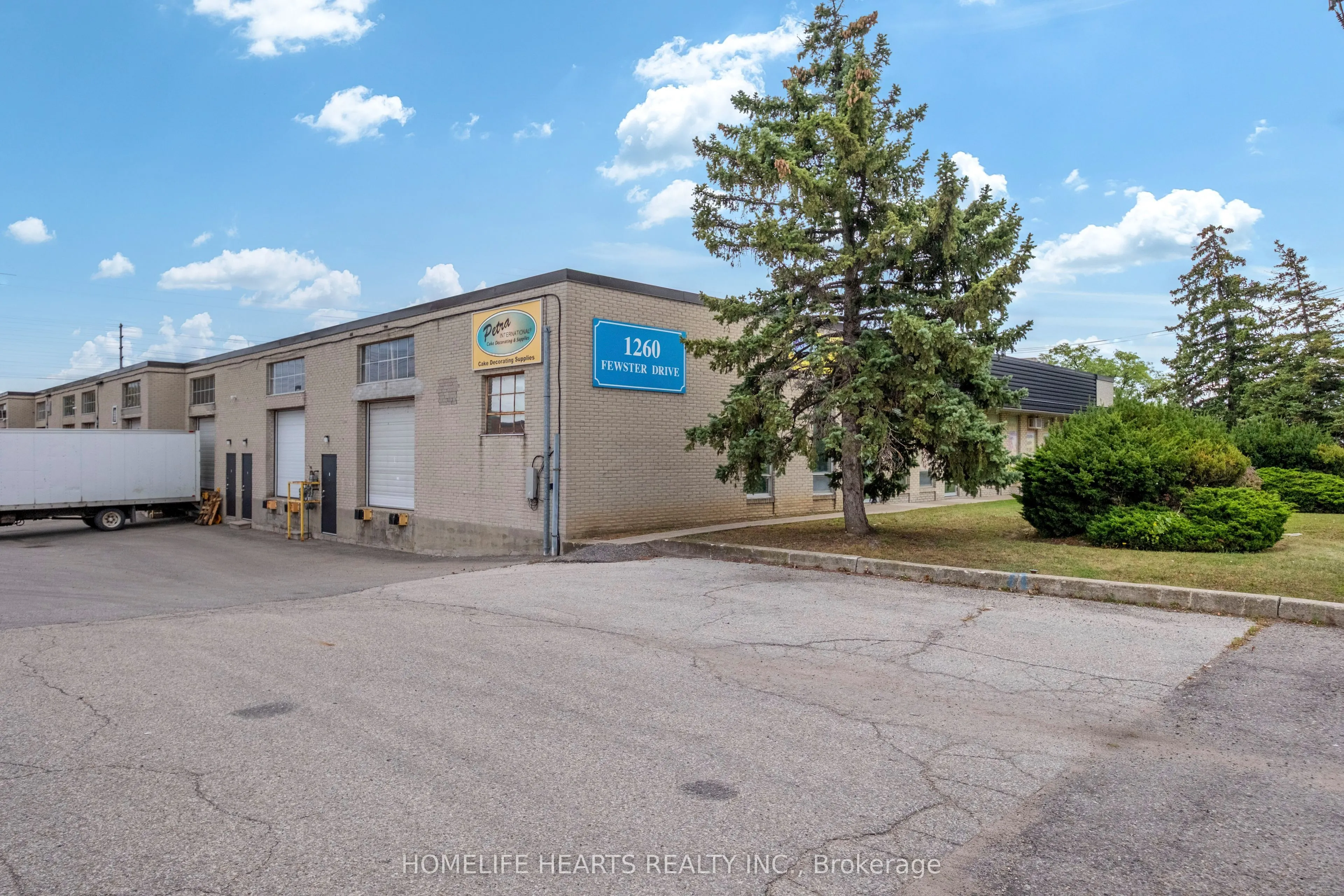 1260 Fewster Drive #1