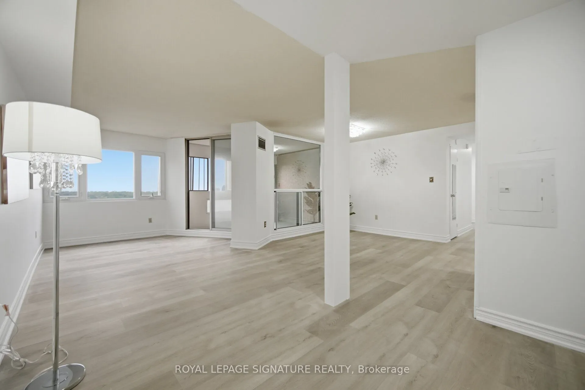 1580 Mississauga Valley Boulevard #906