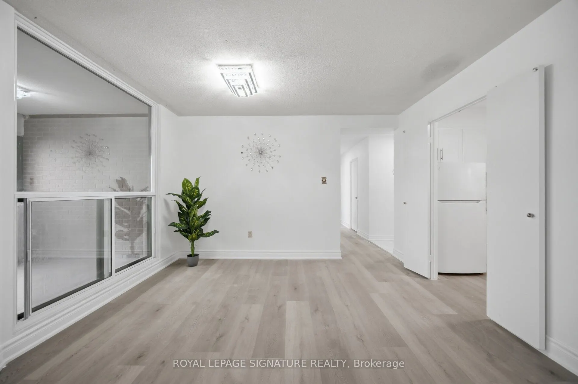 1580 Mississauga Valley Boulevard #906