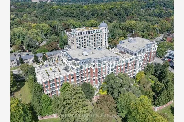 2855 Bloor Street W #311