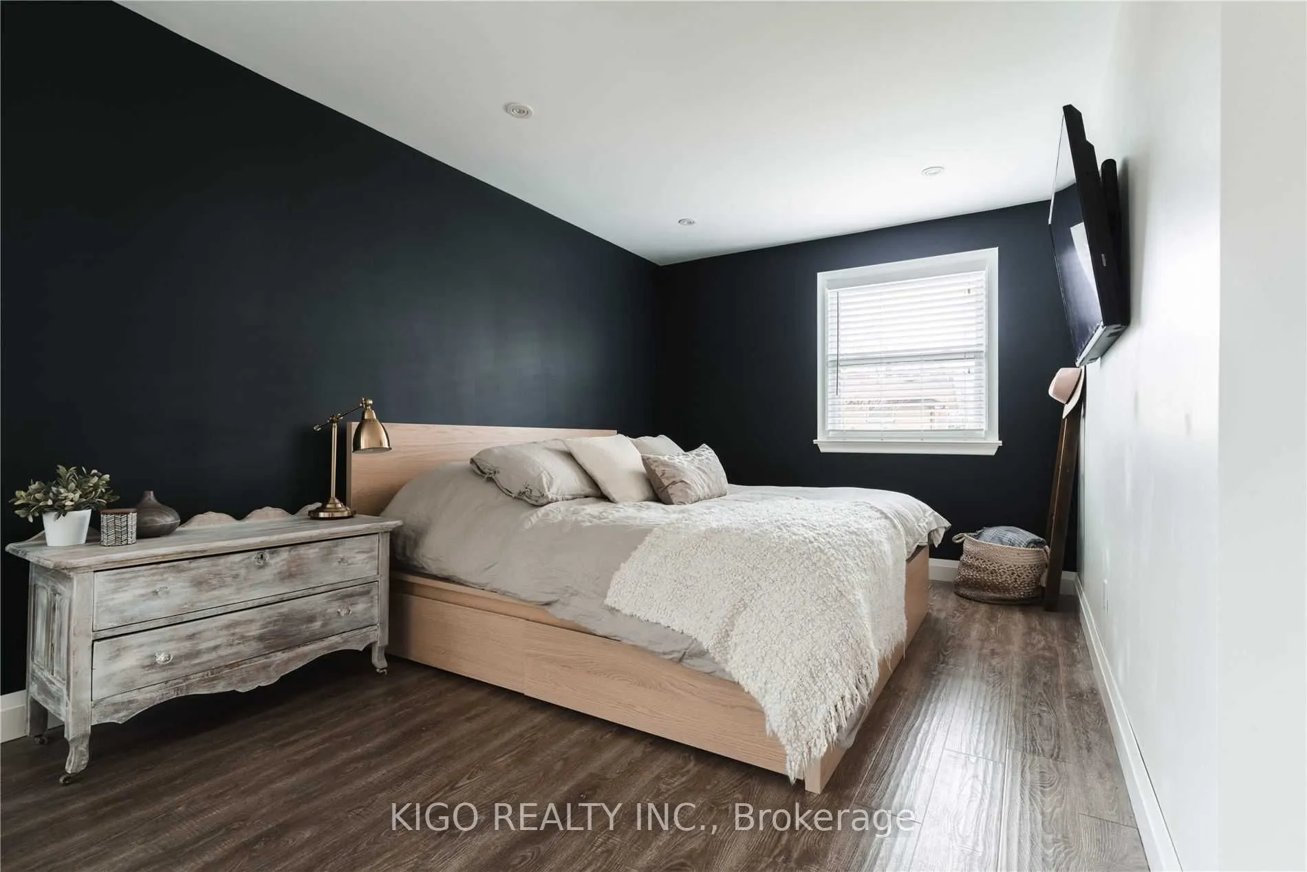 1227 HOMEWOOD Drive #Upper