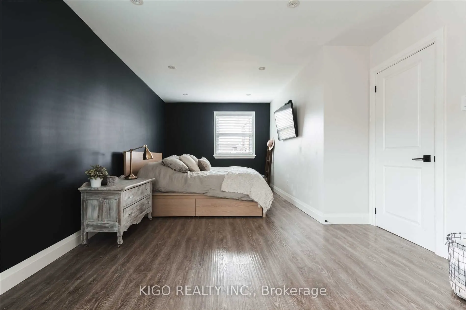 1227 HOMEWOOD Drive #Upper