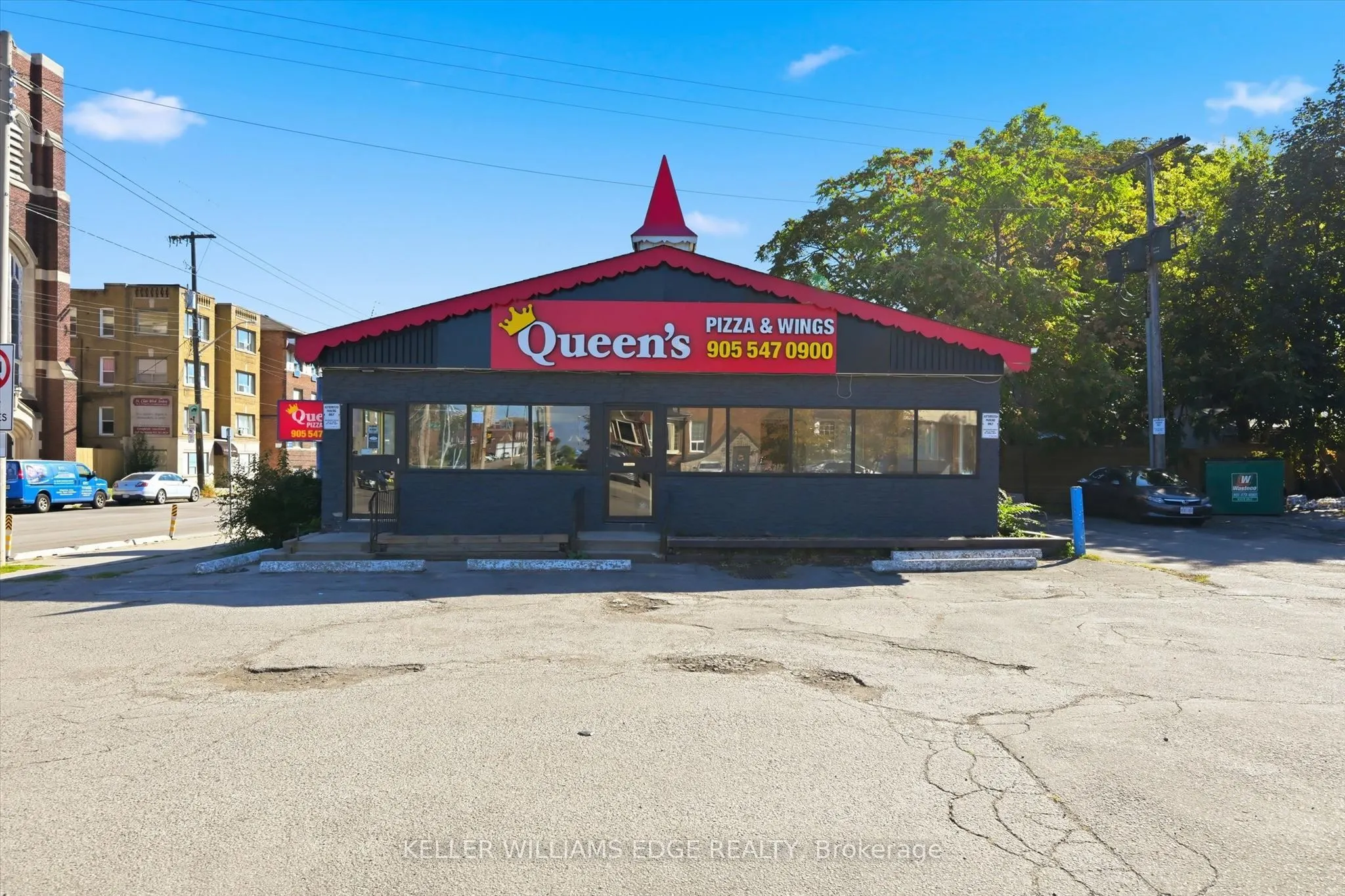 716 MAIN Street E