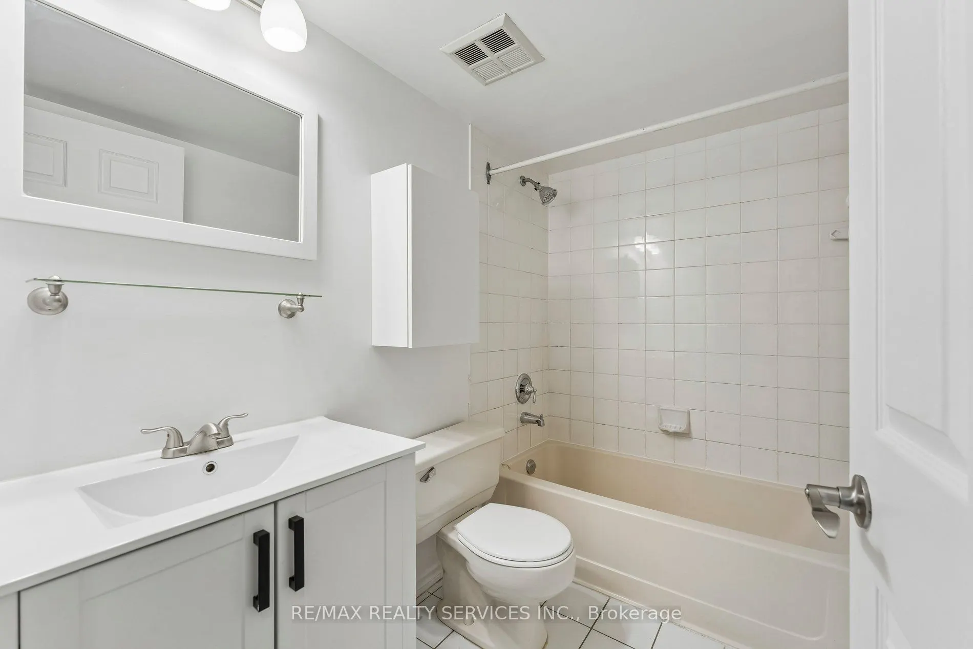 330 Mill Street S #1206