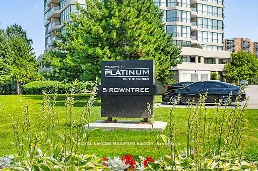 5 Rowntree Road #717