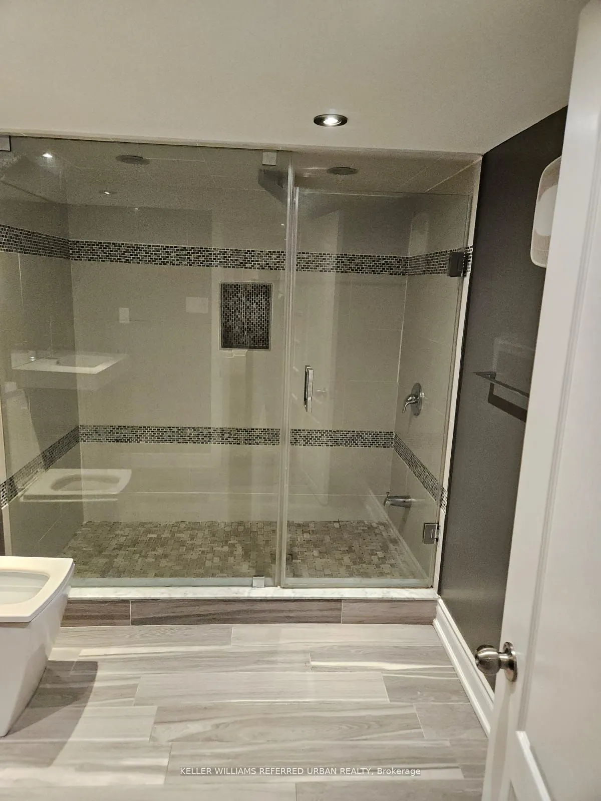 118 Earlsbridge Boulevard #Basement