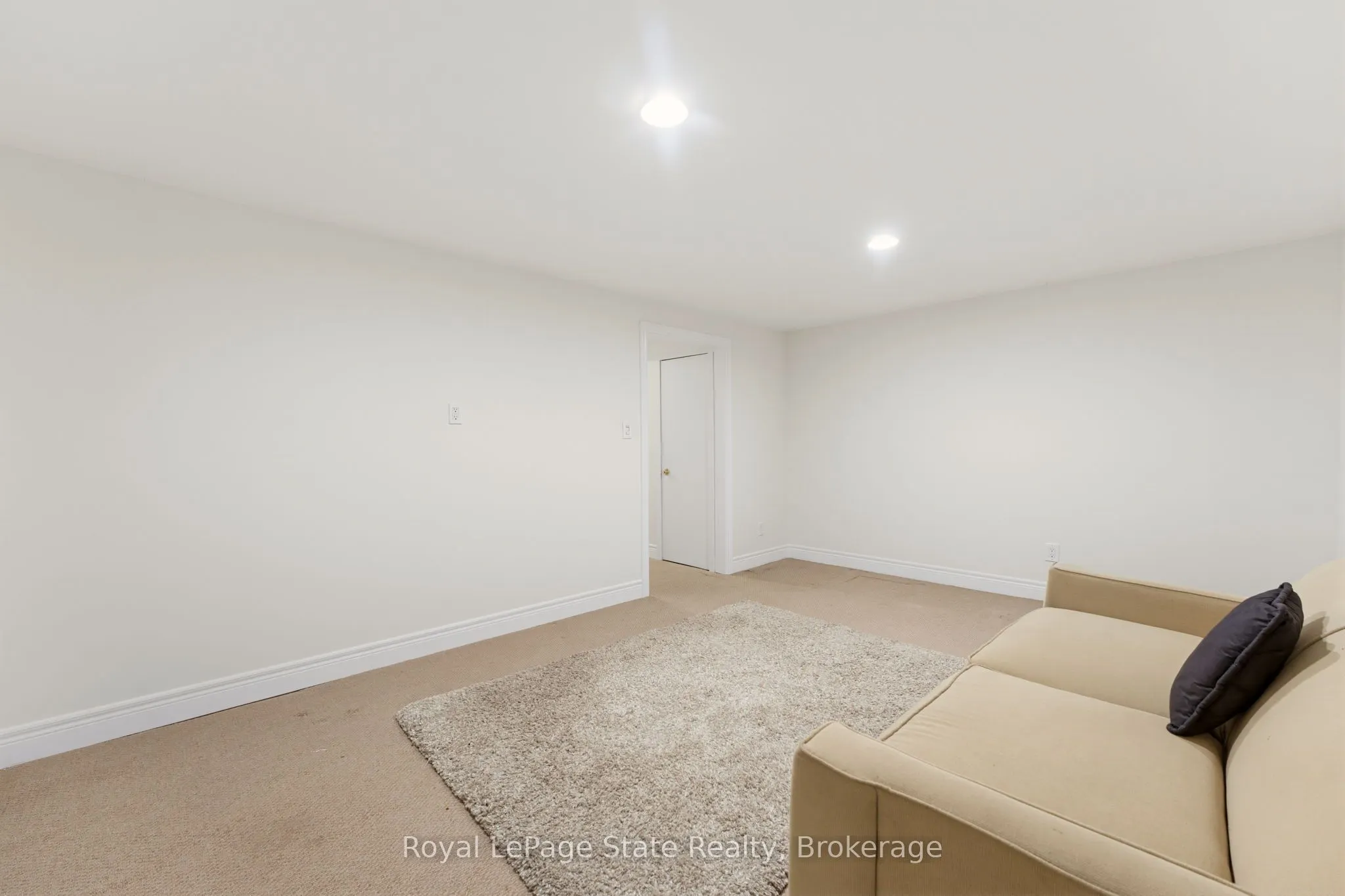 2324 Middlesmoor Crescent