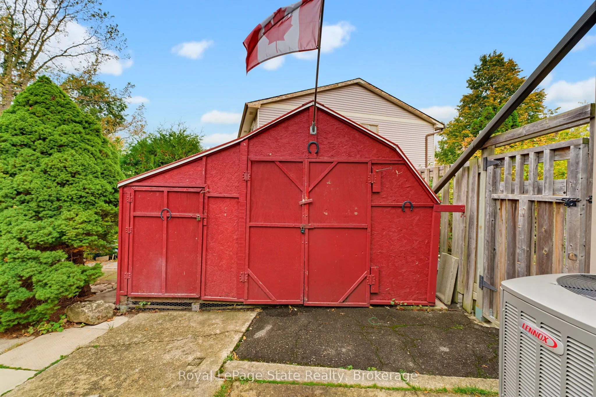 2324 Middlesmoor Crescent