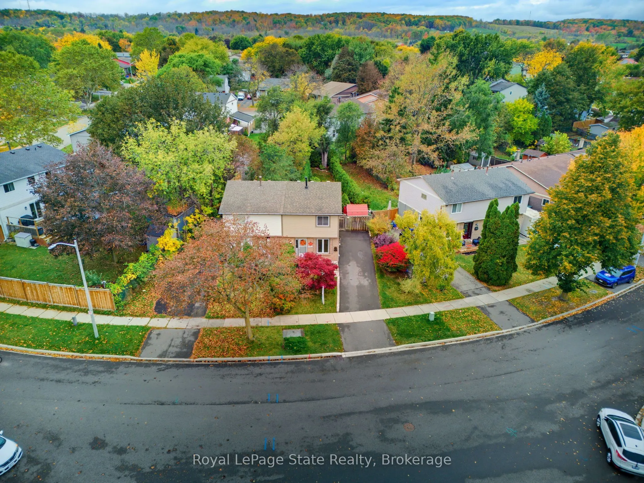 2324 Middlesmoor Crescent