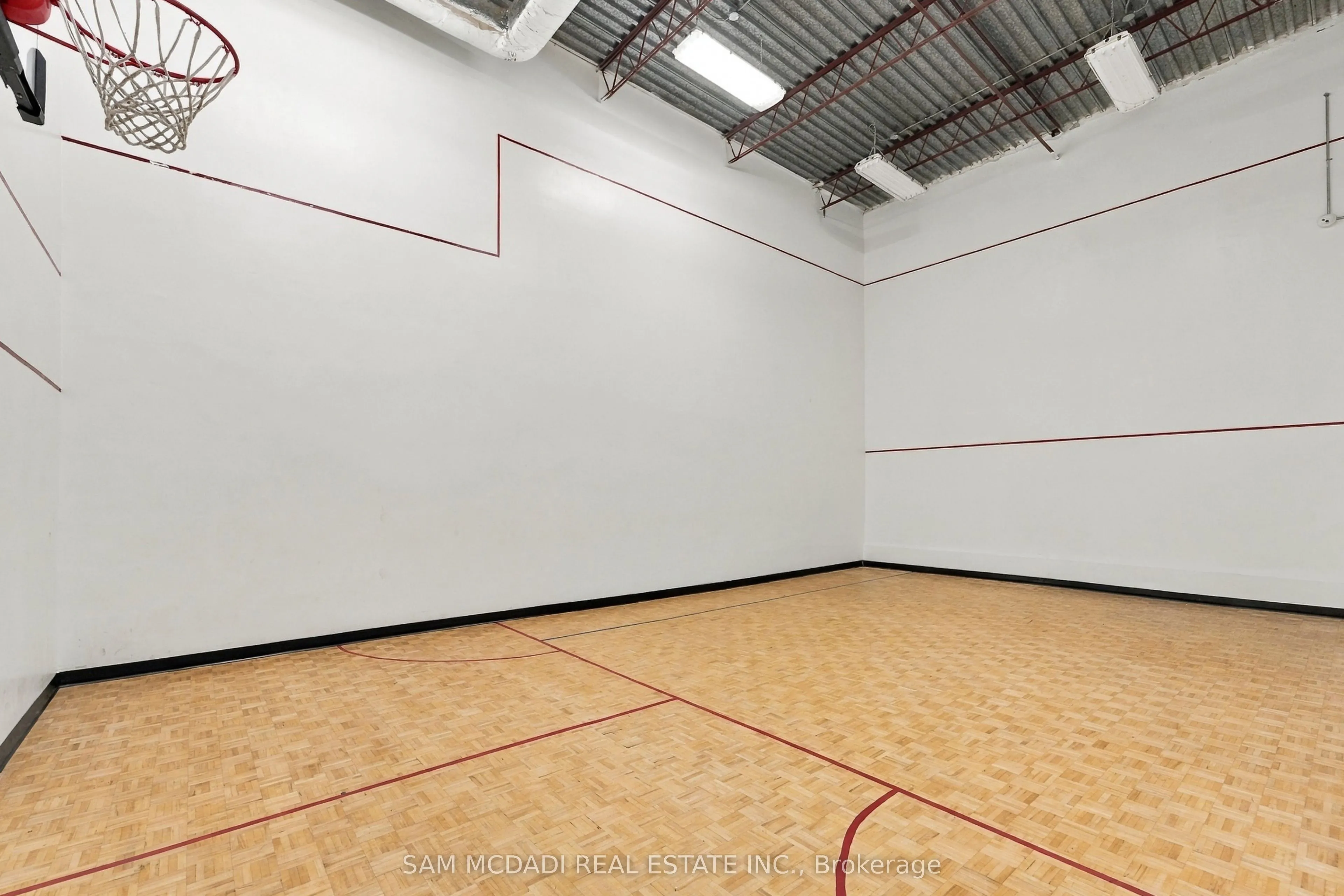 812 Burnhamthorpe Road #206