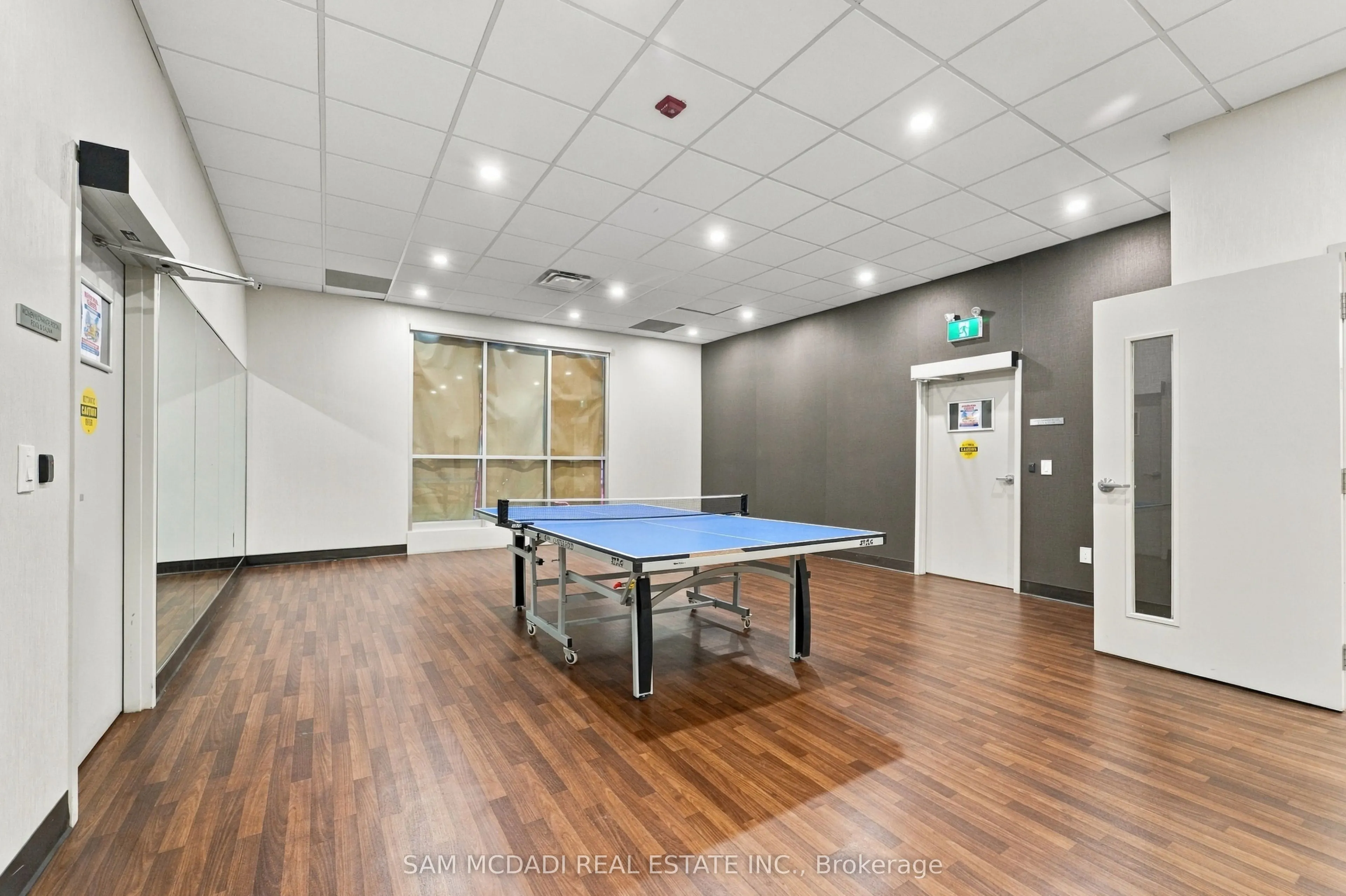 812 Burnhamthorpe Road #206