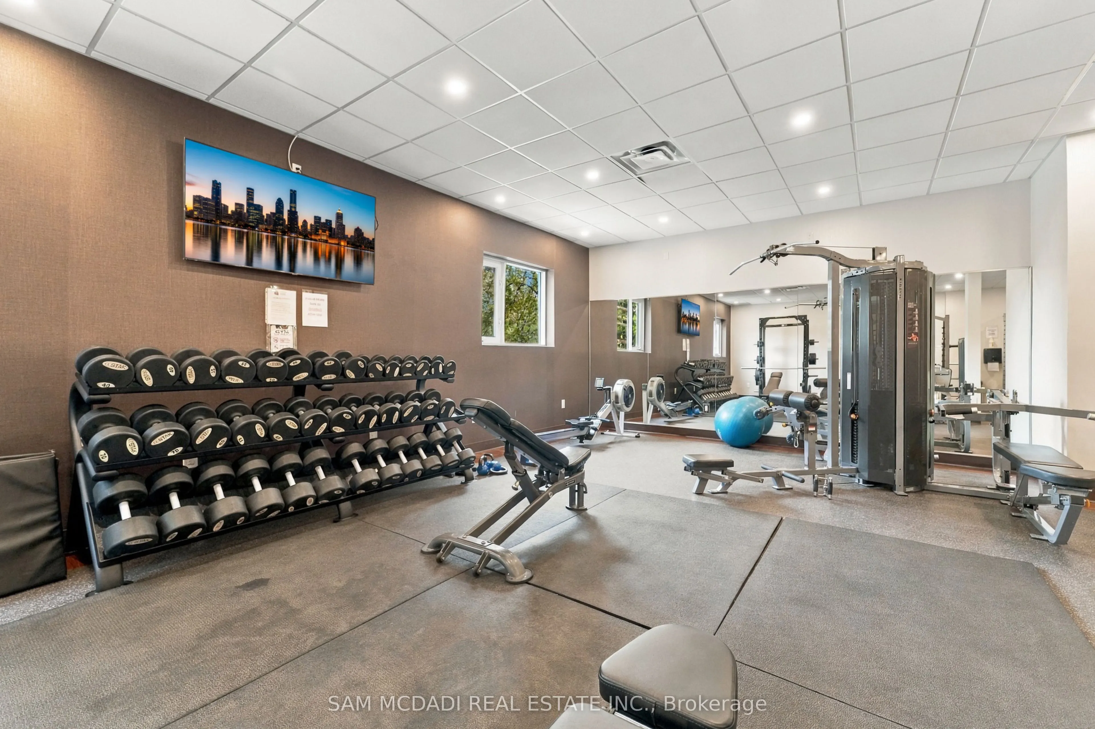 812 Burnhamthorpe Road #206
