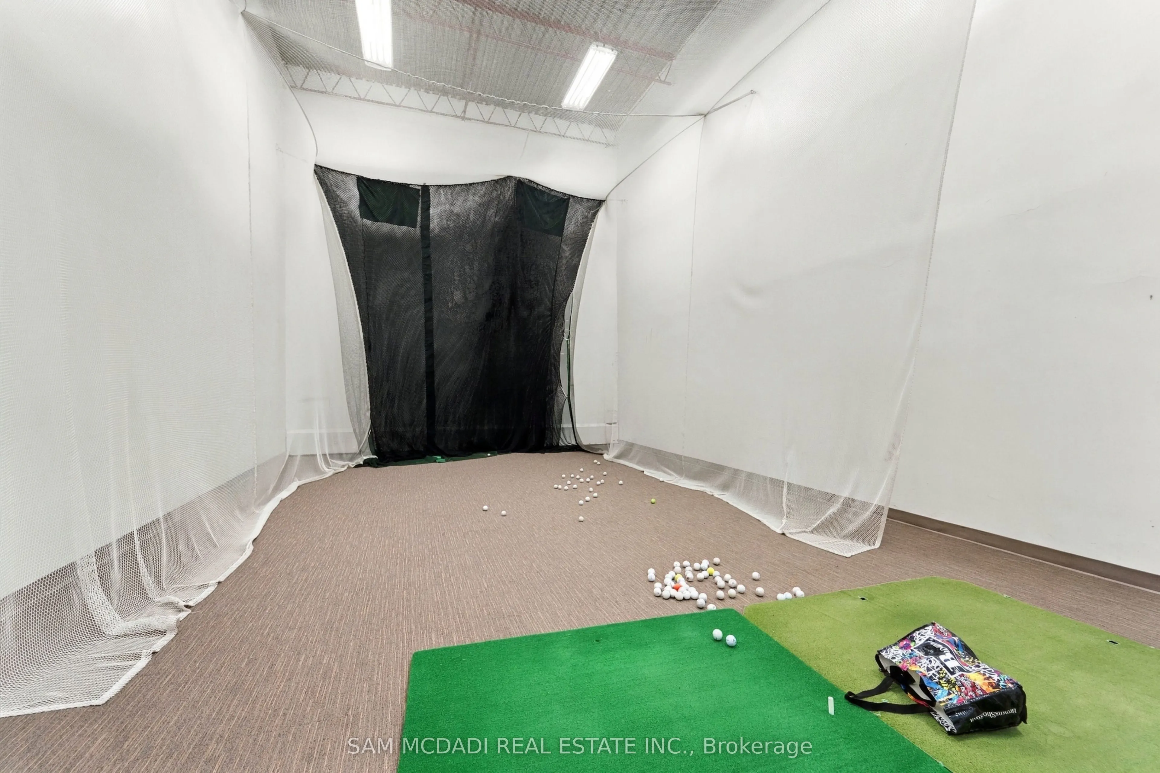 812 Burnhamthorpe Road #206