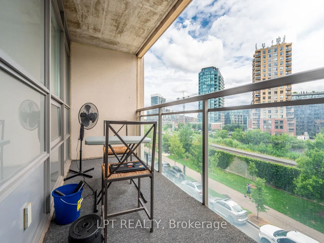 38 Joe Shuster Way #420